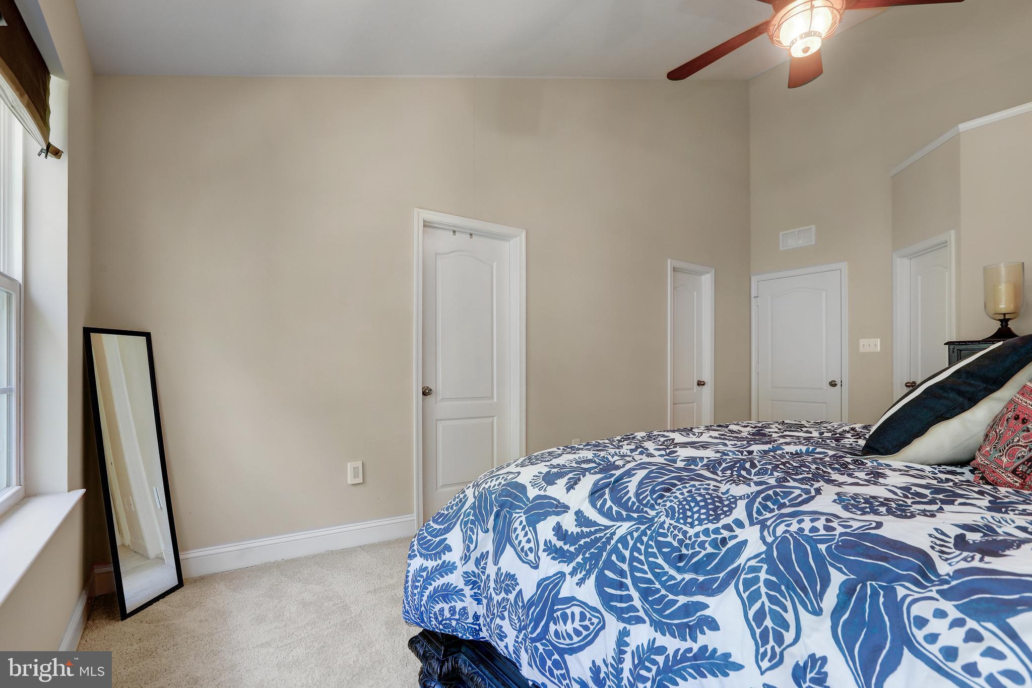 RIVERWALK - Residential