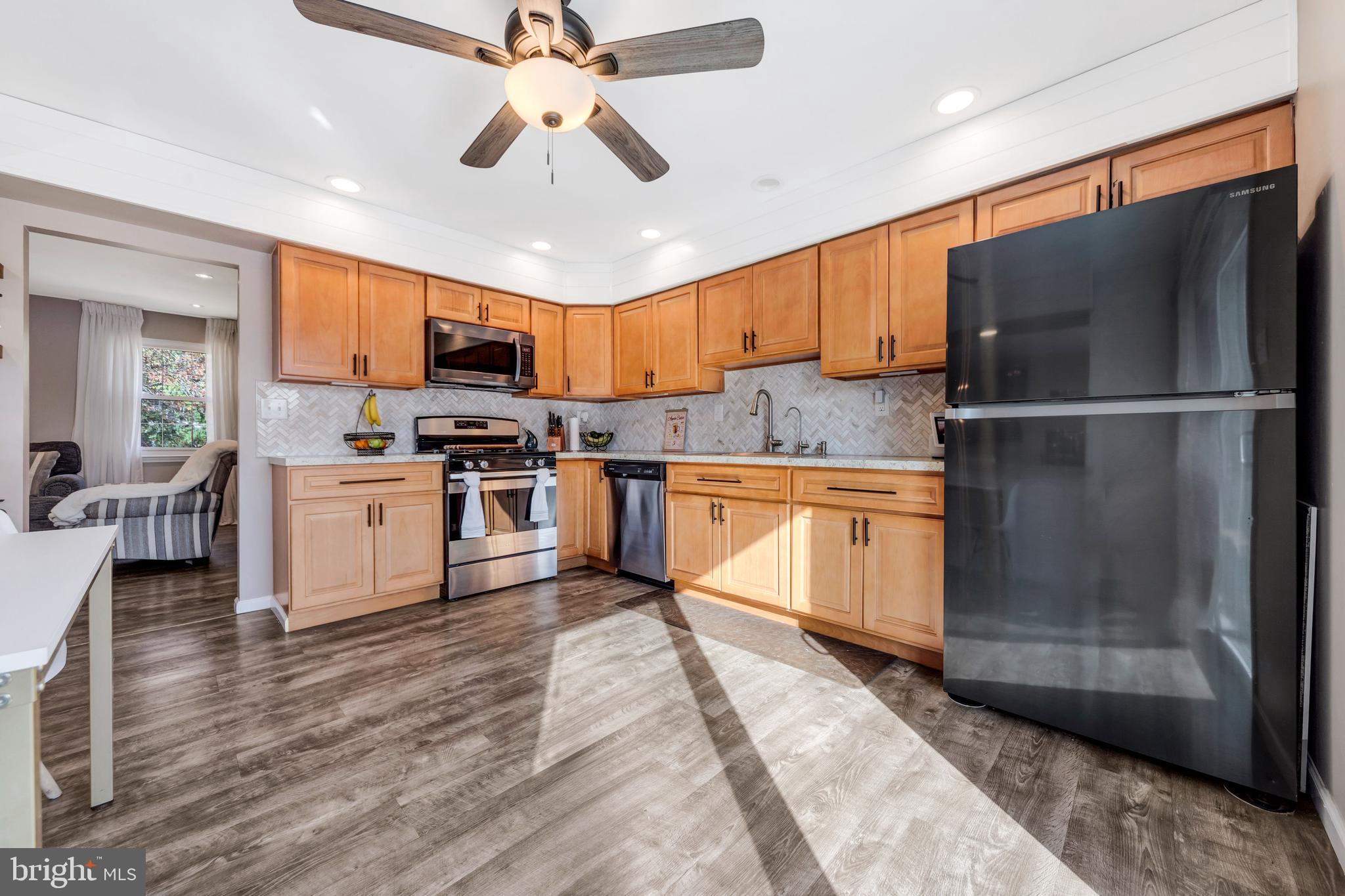 121 MARLBOROUGH AVENUE