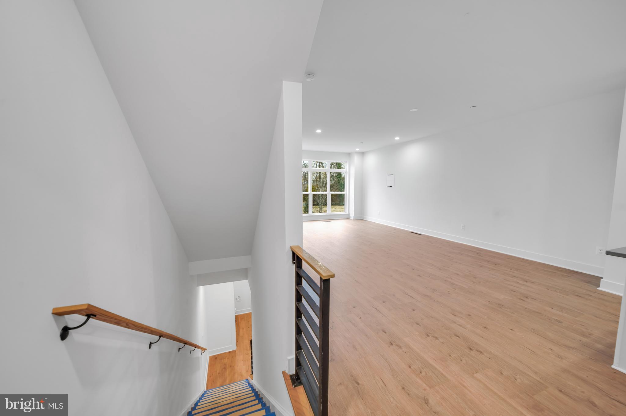 WESTBARD SQUARE - Residential