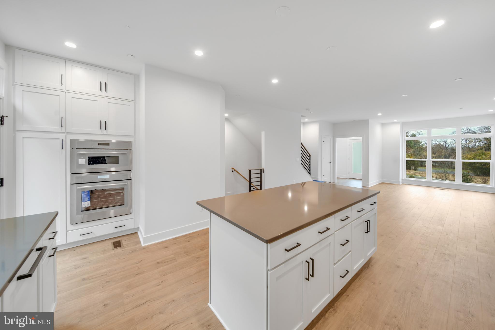 WESTBARD SQUARE - Residential