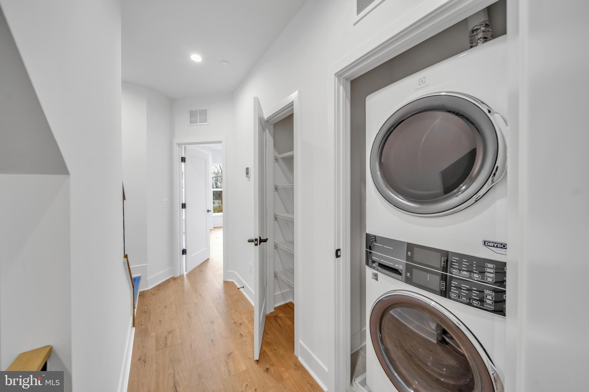 WESTBARD SQUARE - Residential