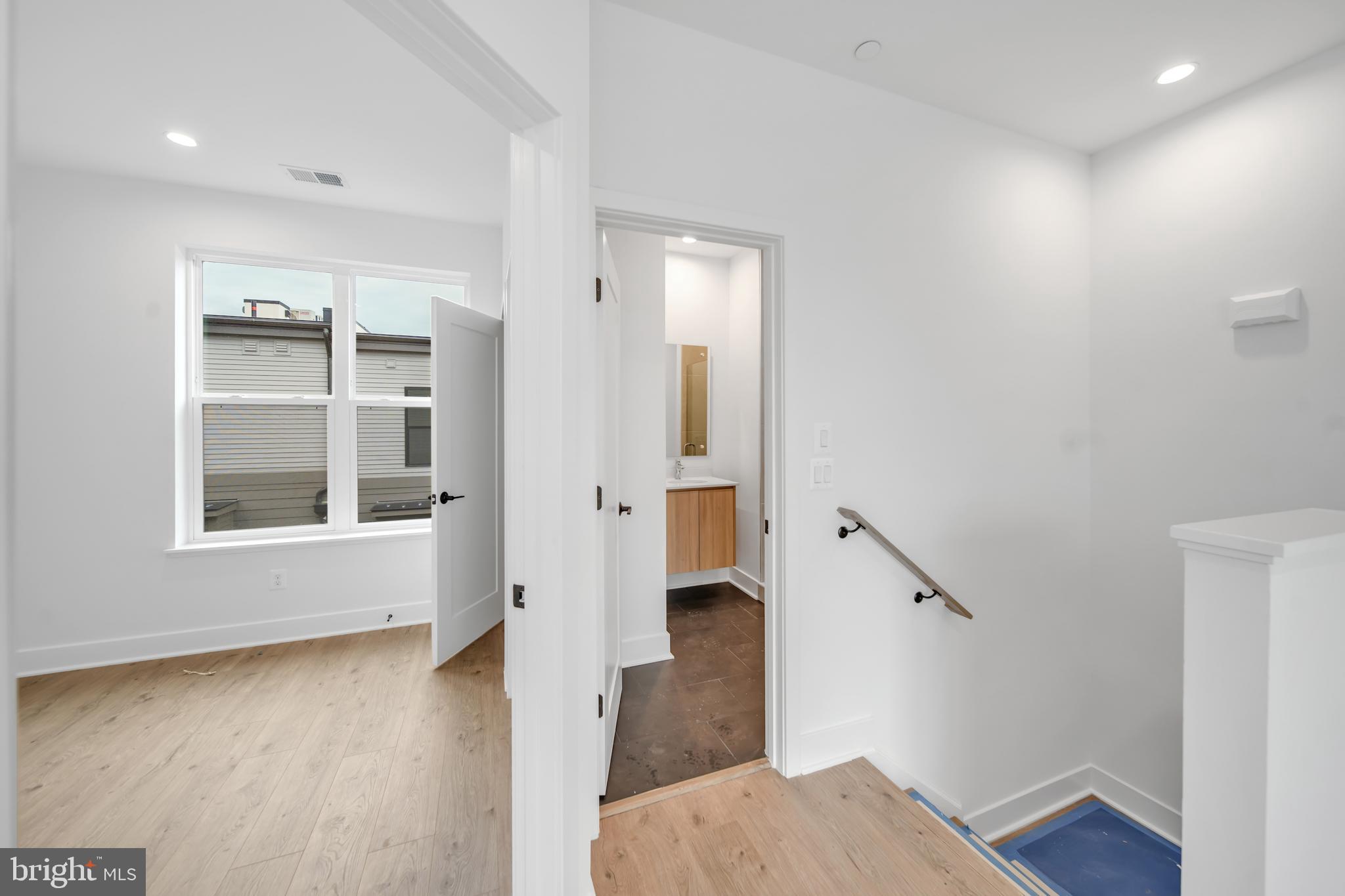 WESTBARD SQUARE - Residential