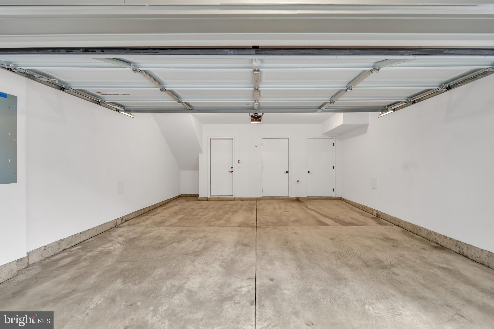 WESTBARD SQUARE - Residential