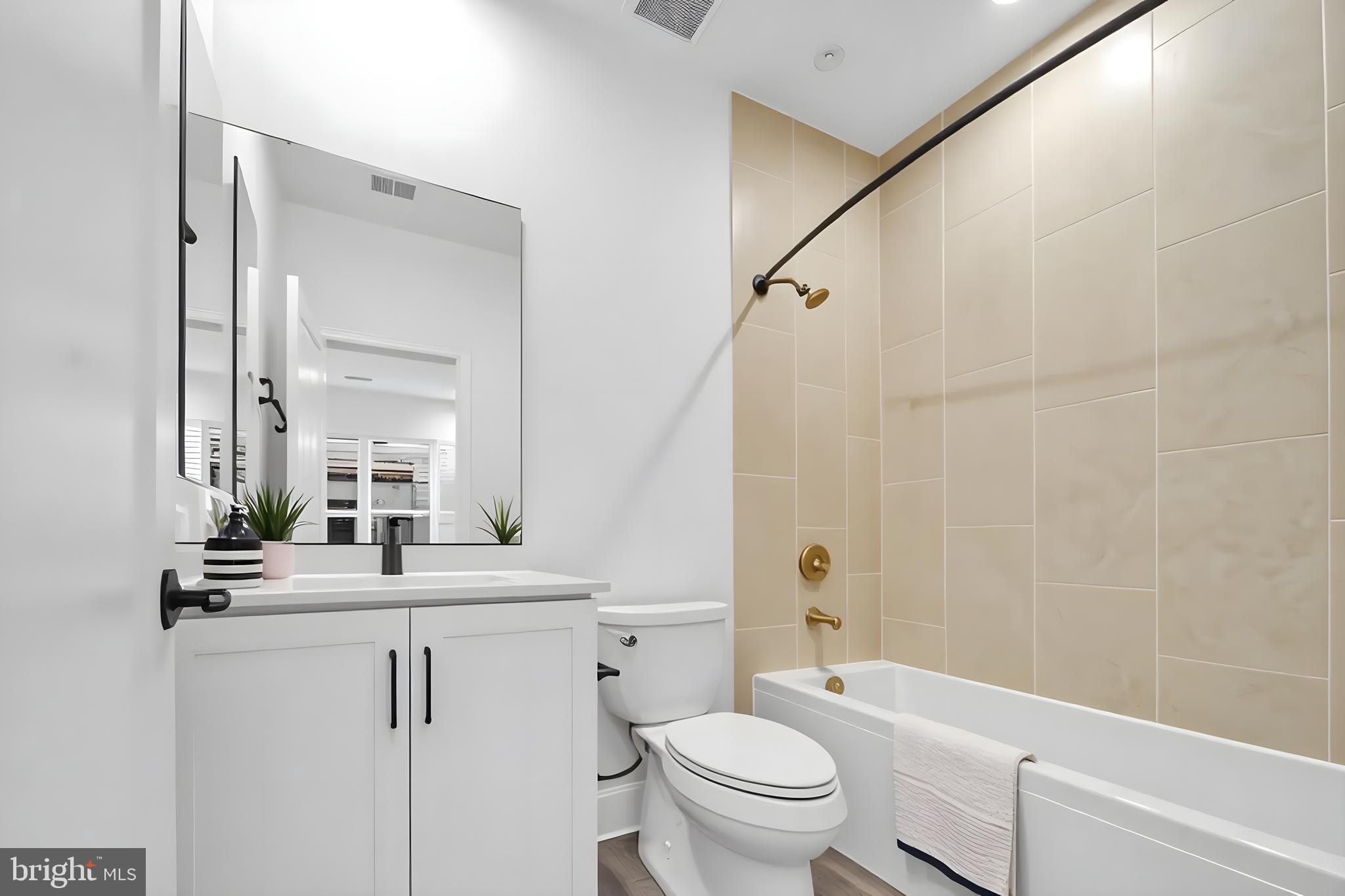 WESTBARD SQUARE - Residential