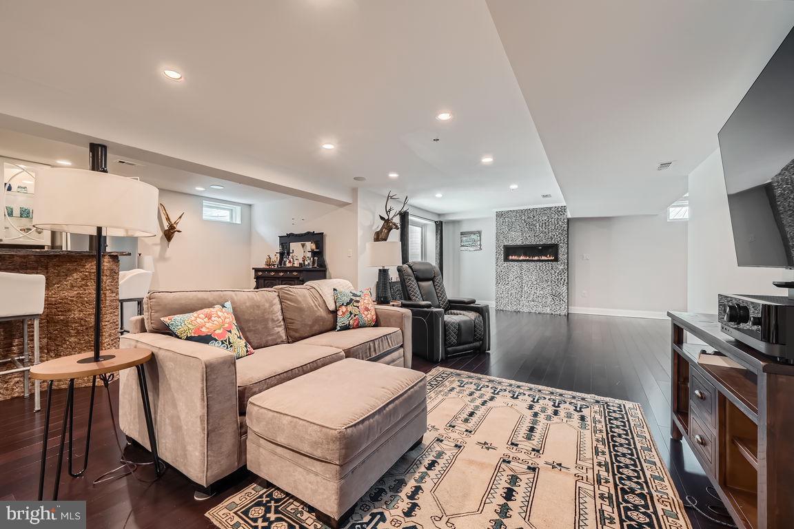 HAMMONDS GLEN - Residential