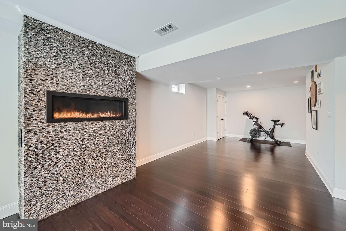 HAMMONDS GLEN - Residential