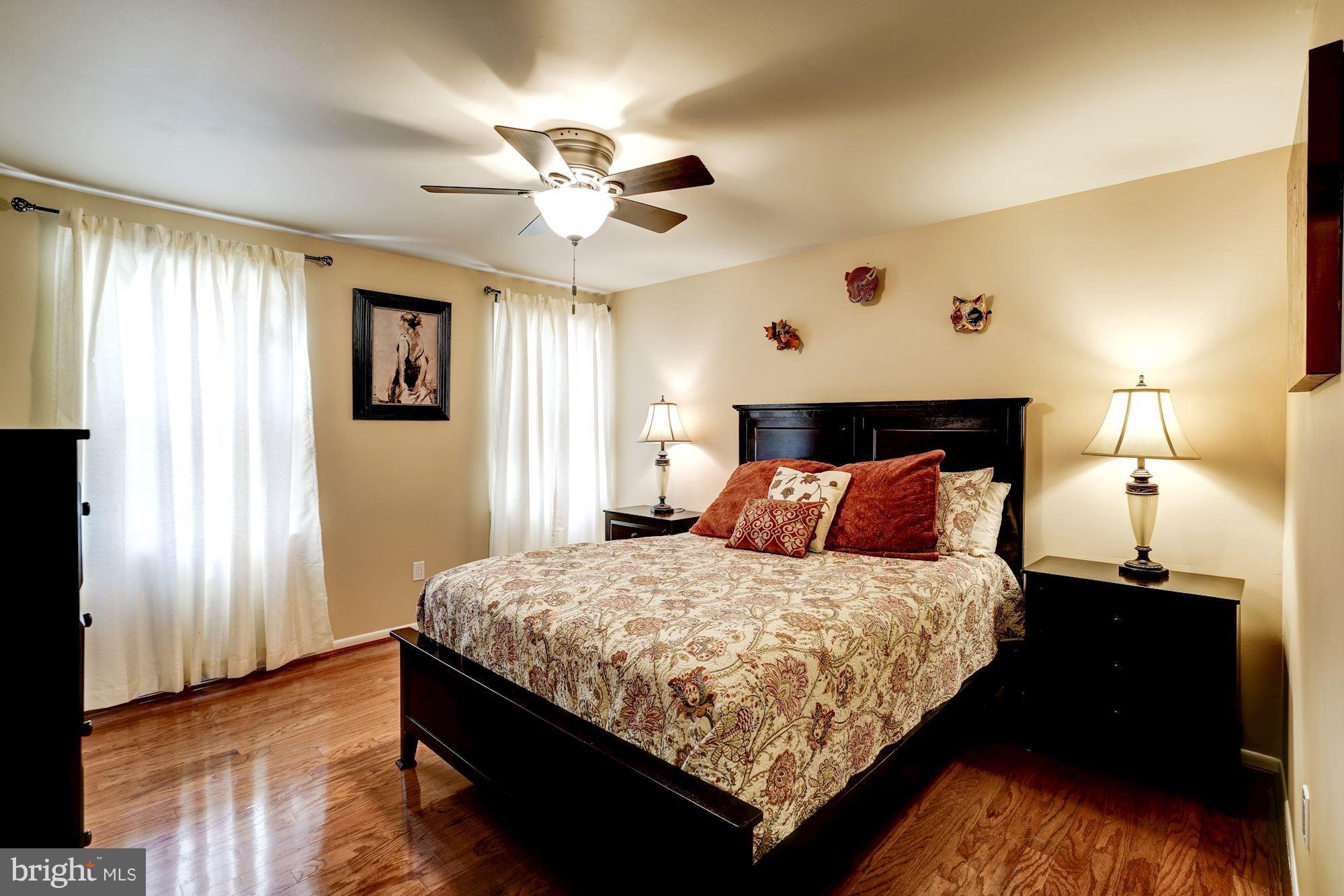 HOLMES RUN WOODS WEST - Residential