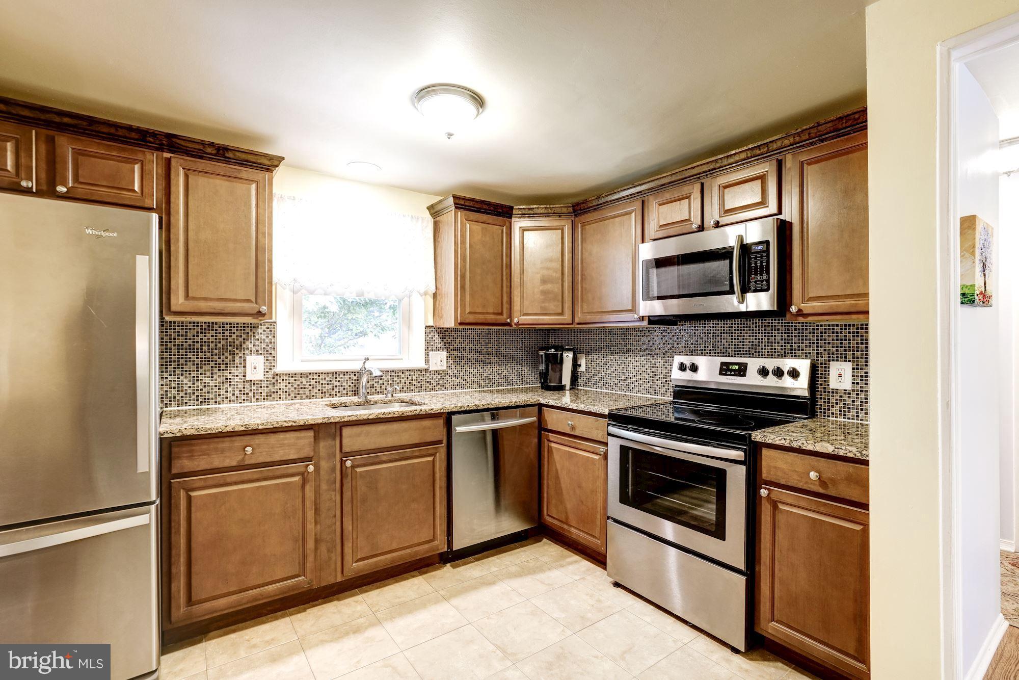 HOLMES RUN WOODS WEST - Residential