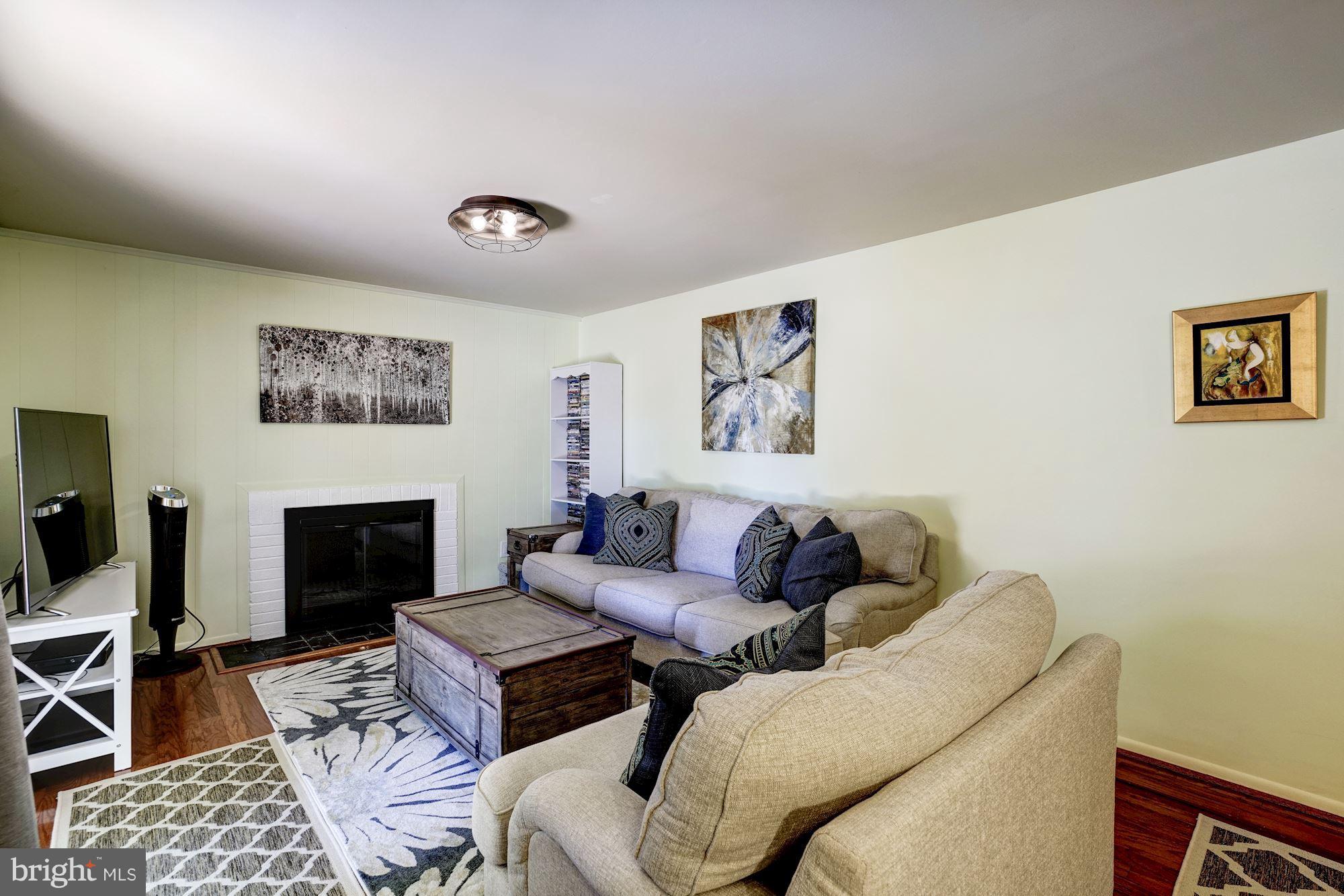 HOLMES RUN WOODS WEST - Residential