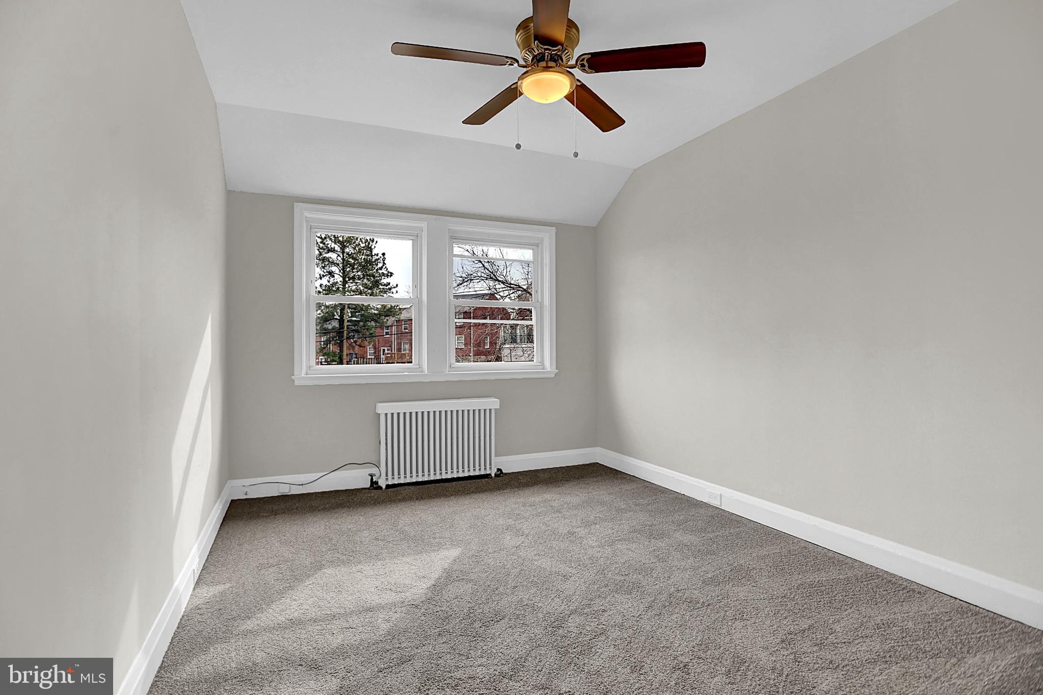 EDNOR GARDENS - LAKESIDE - Residential