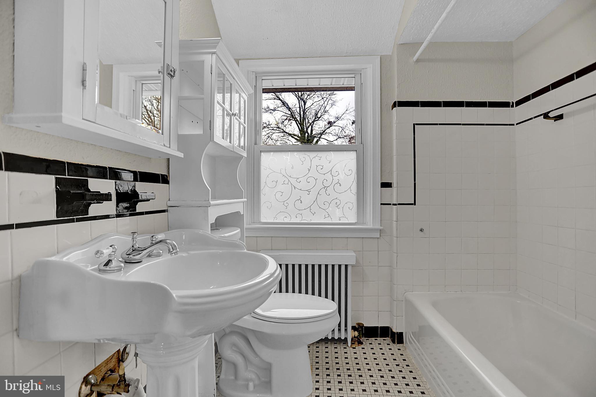 EDNOR GARDENS - LAKESIDE - Residential