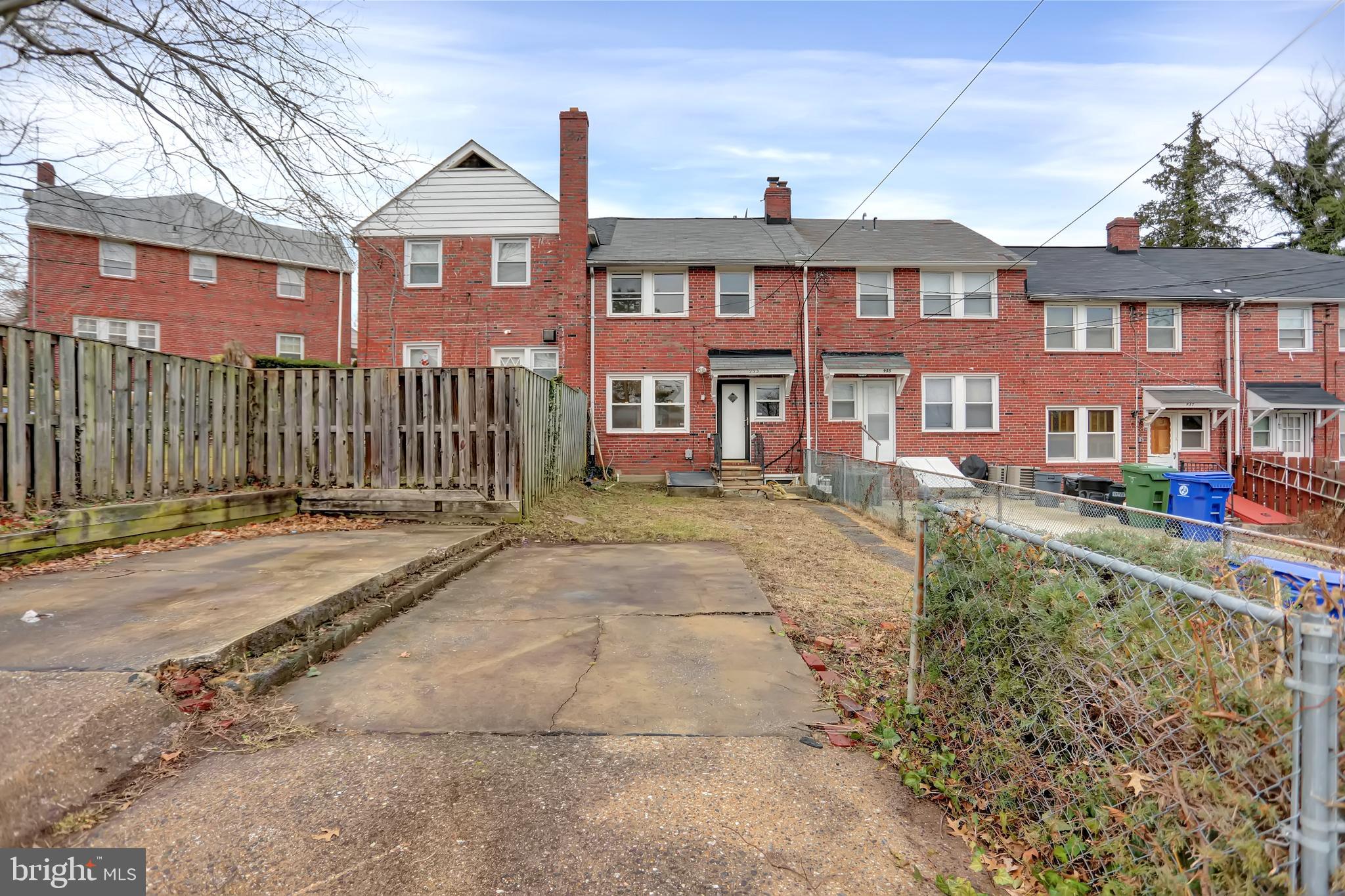 EDNOR GARDENS - LAKESIDE - Residential