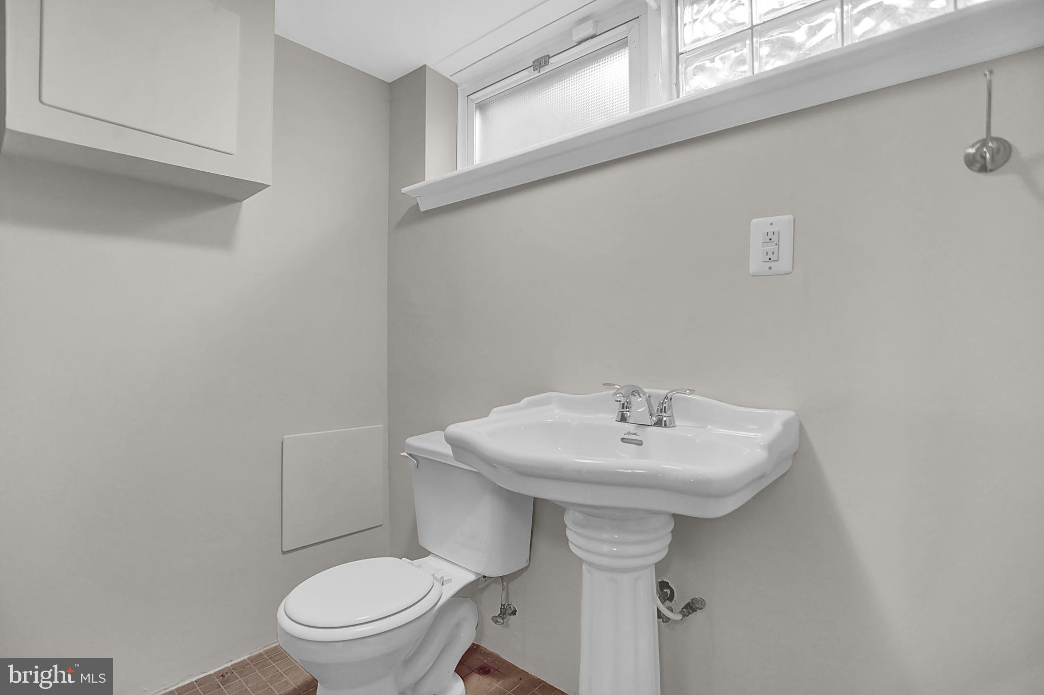 EDNOR GARDENS - LAKESIDE - Residential