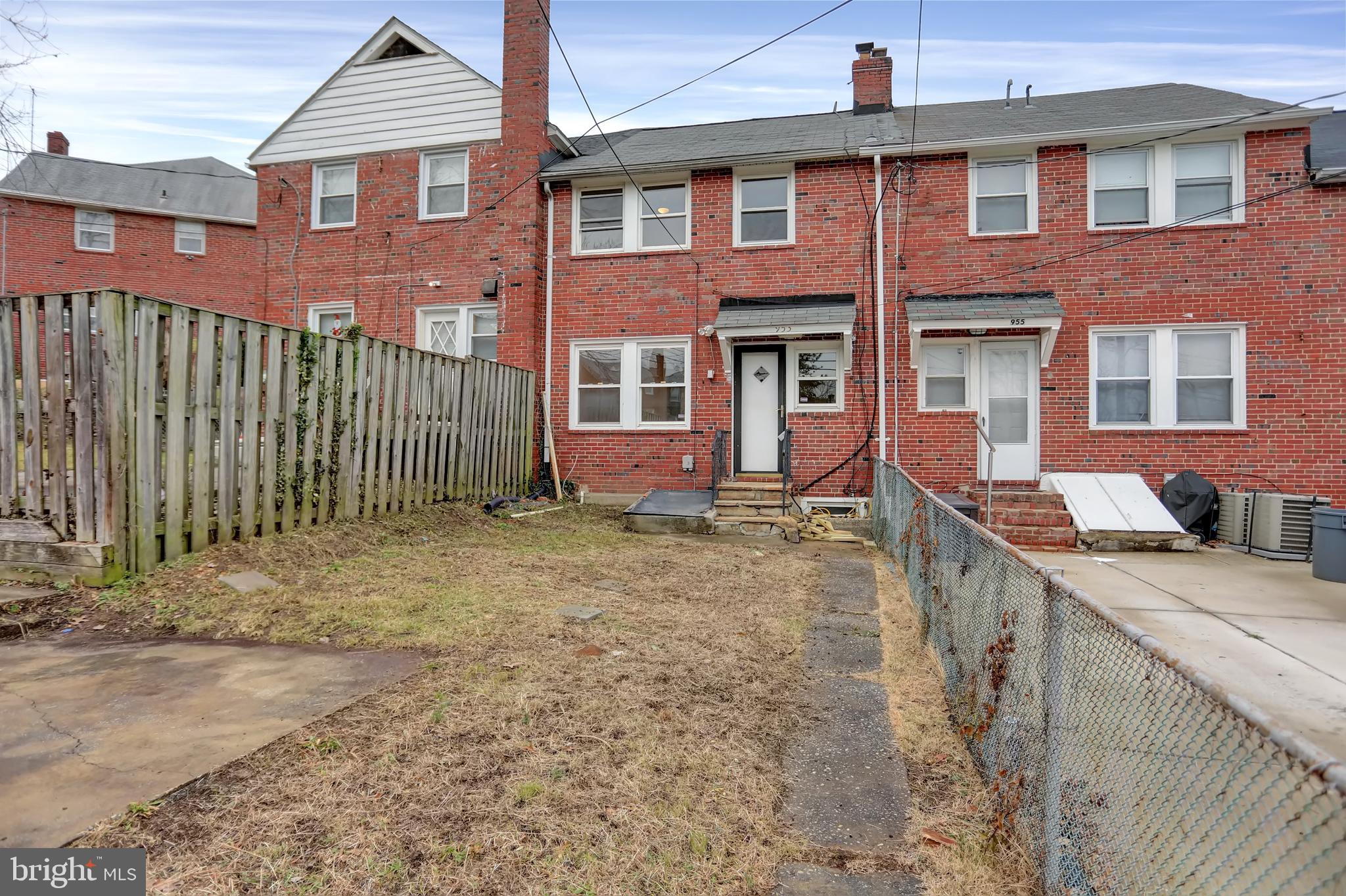 EDNOR GARDENS - LAKESIDE - Residential