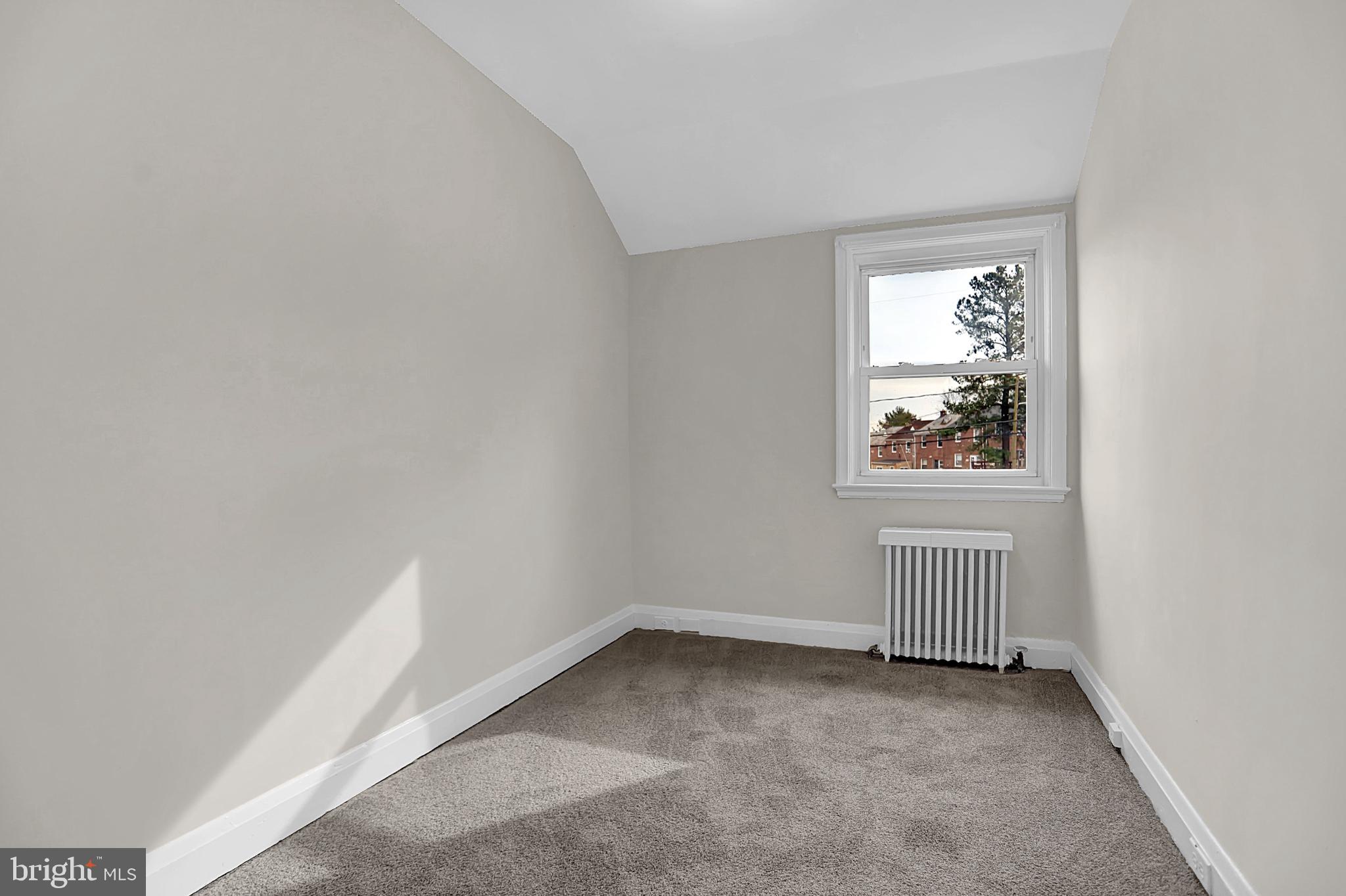 EDNOR GARDENS - LAKESIDE - Residential