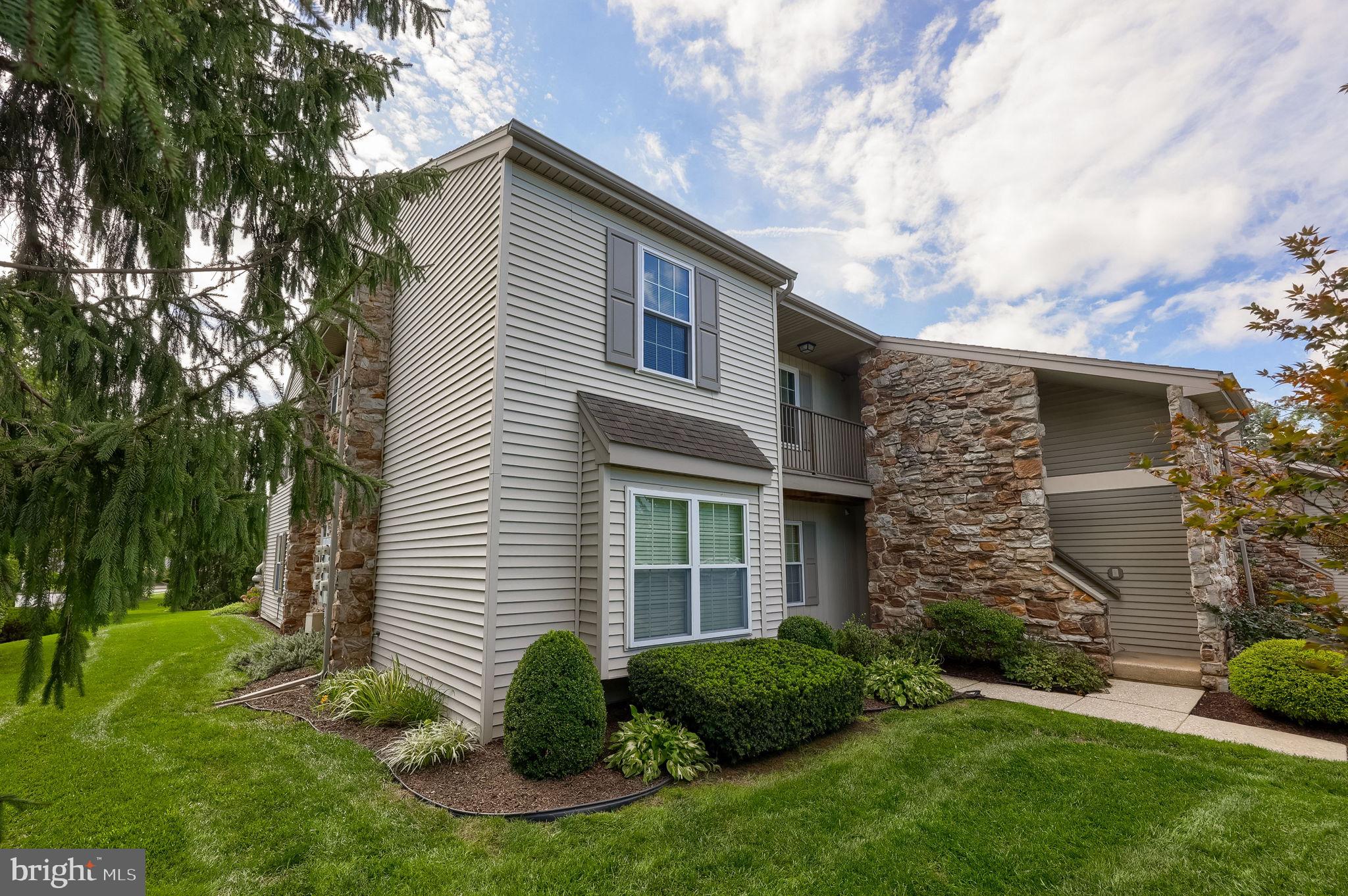 232 GREENVIEW DRIVE