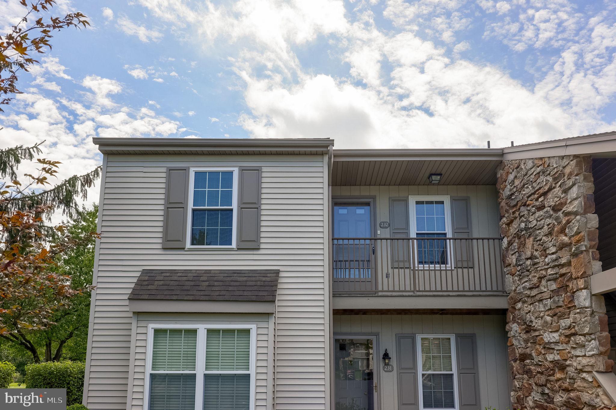 232 GREENVIEW DRIVE