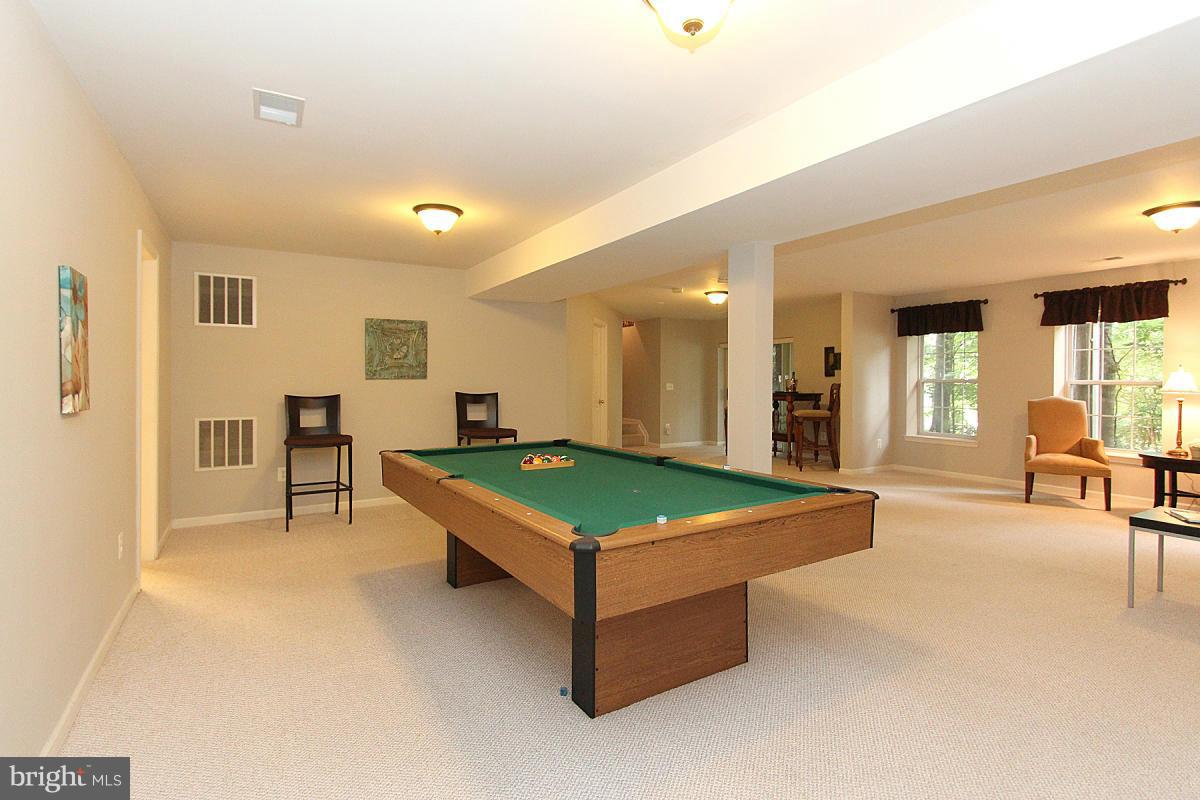 POTOMAC LAKES - Residential