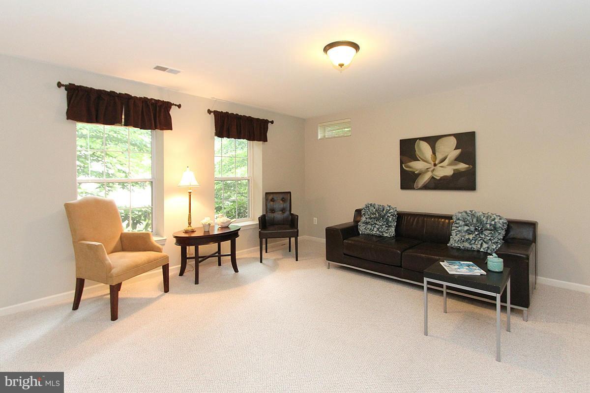 POTOMAC LAKES - Residential