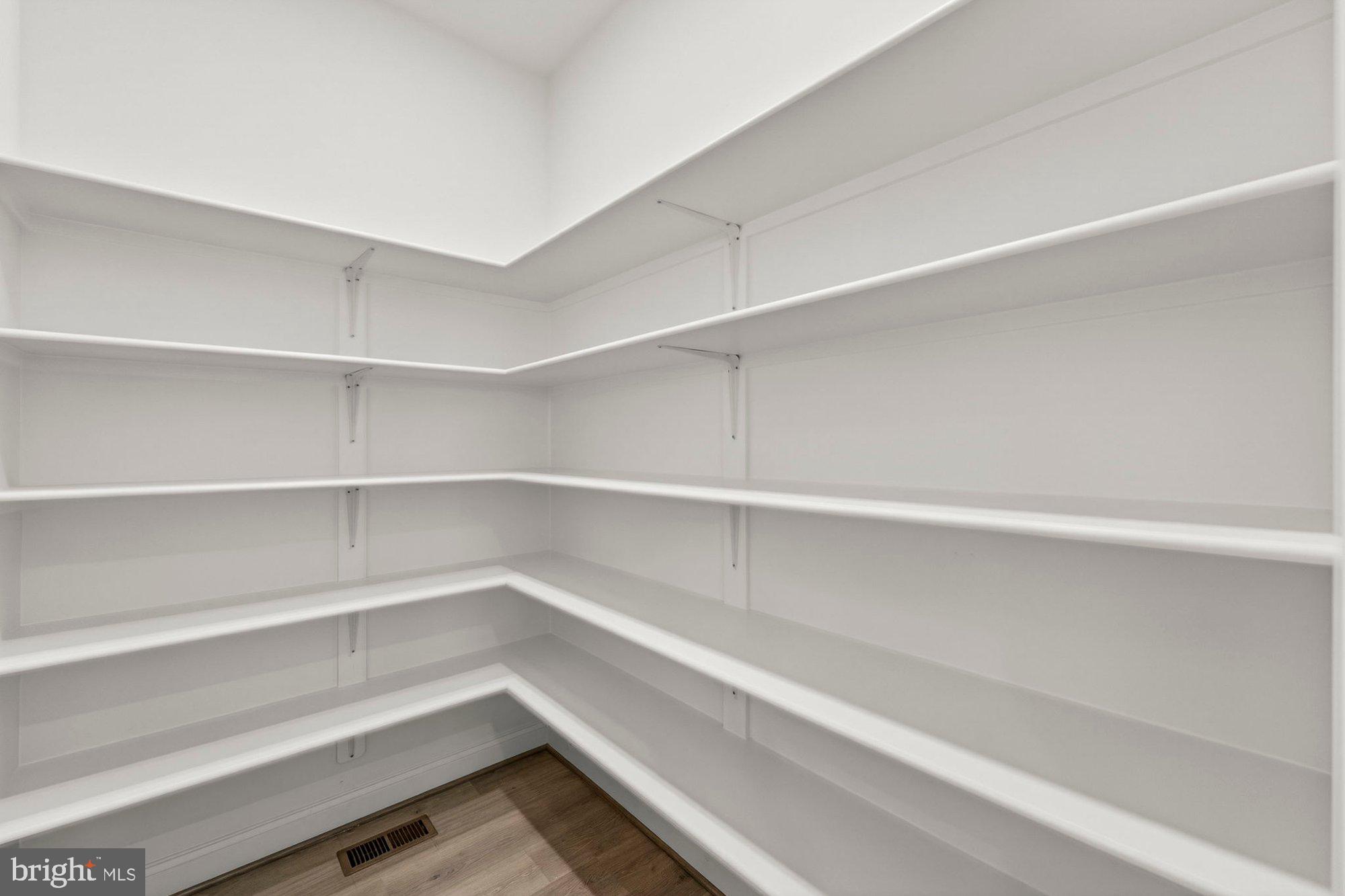 CASEMONT - Residential