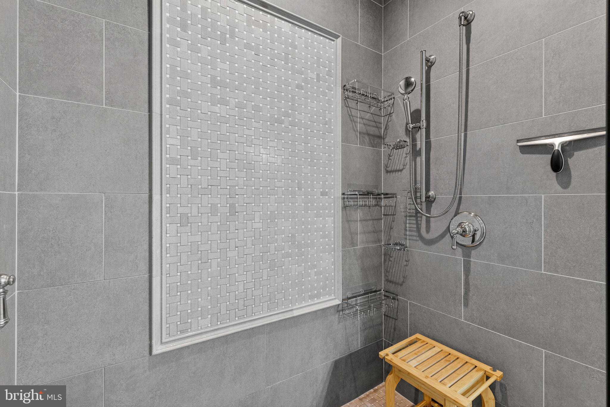 FORD'S COLONY - Residential