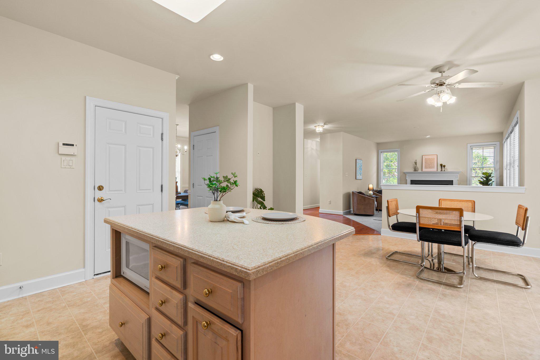 EMA'S MANOR - Residential