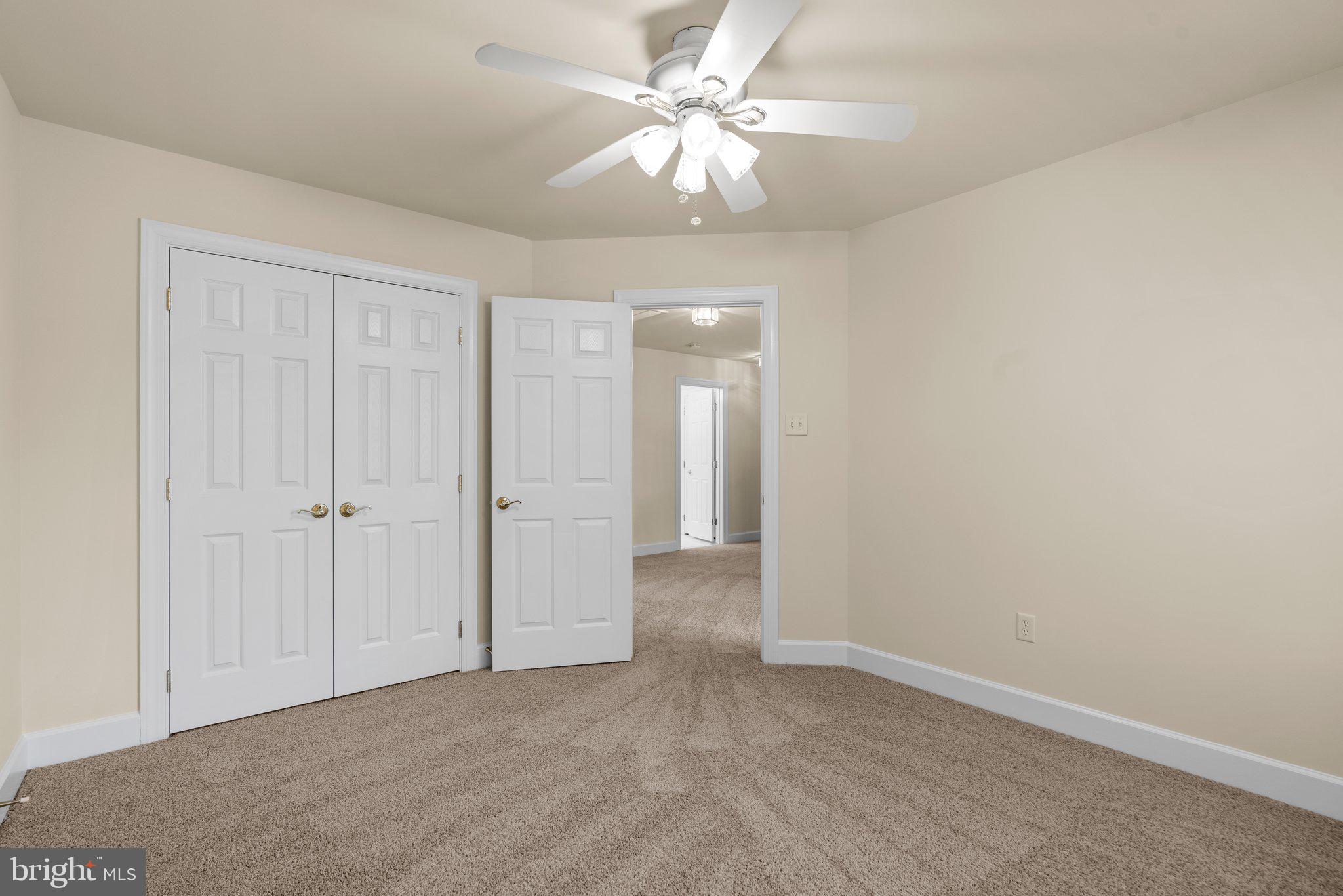 EMA'S MANOR - Residential