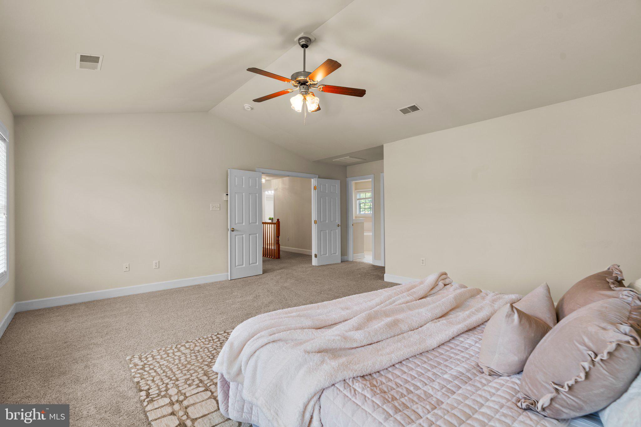 EMA'S MANOR - Residential