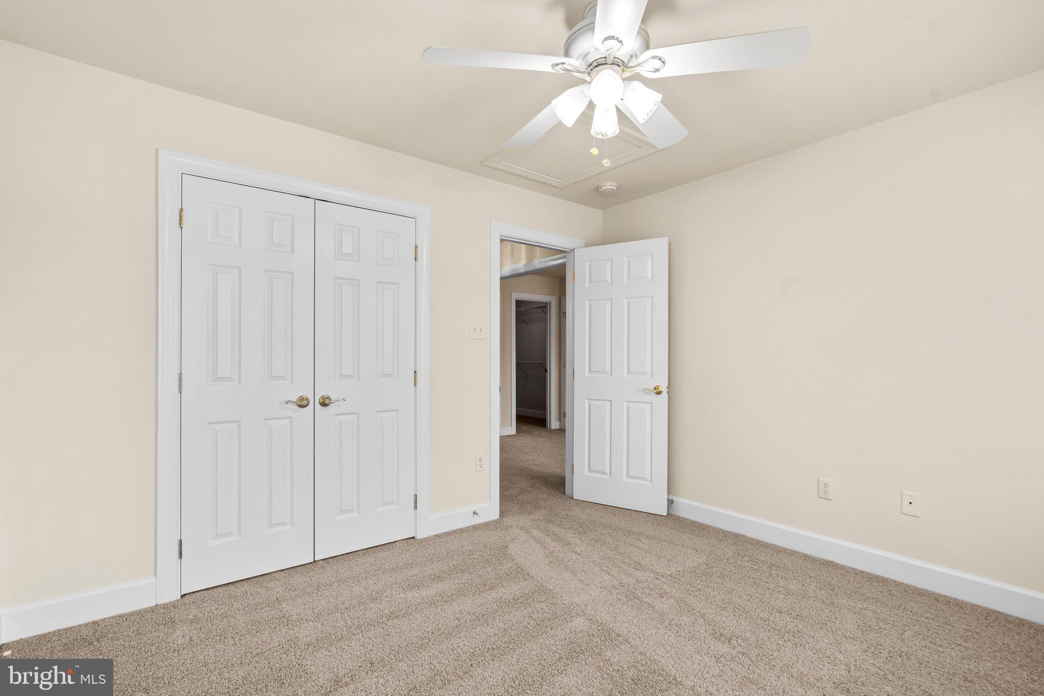 EMA'S MANOR - Residential