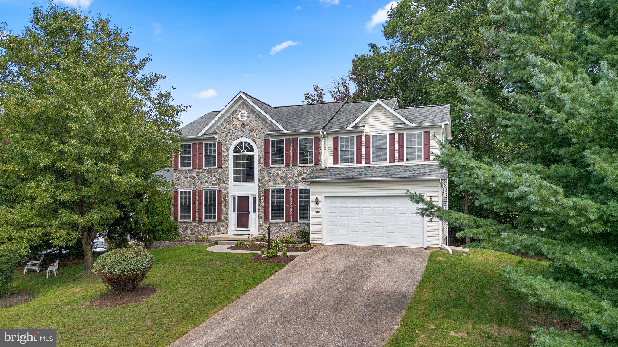 EMA'S MANOR - Residential