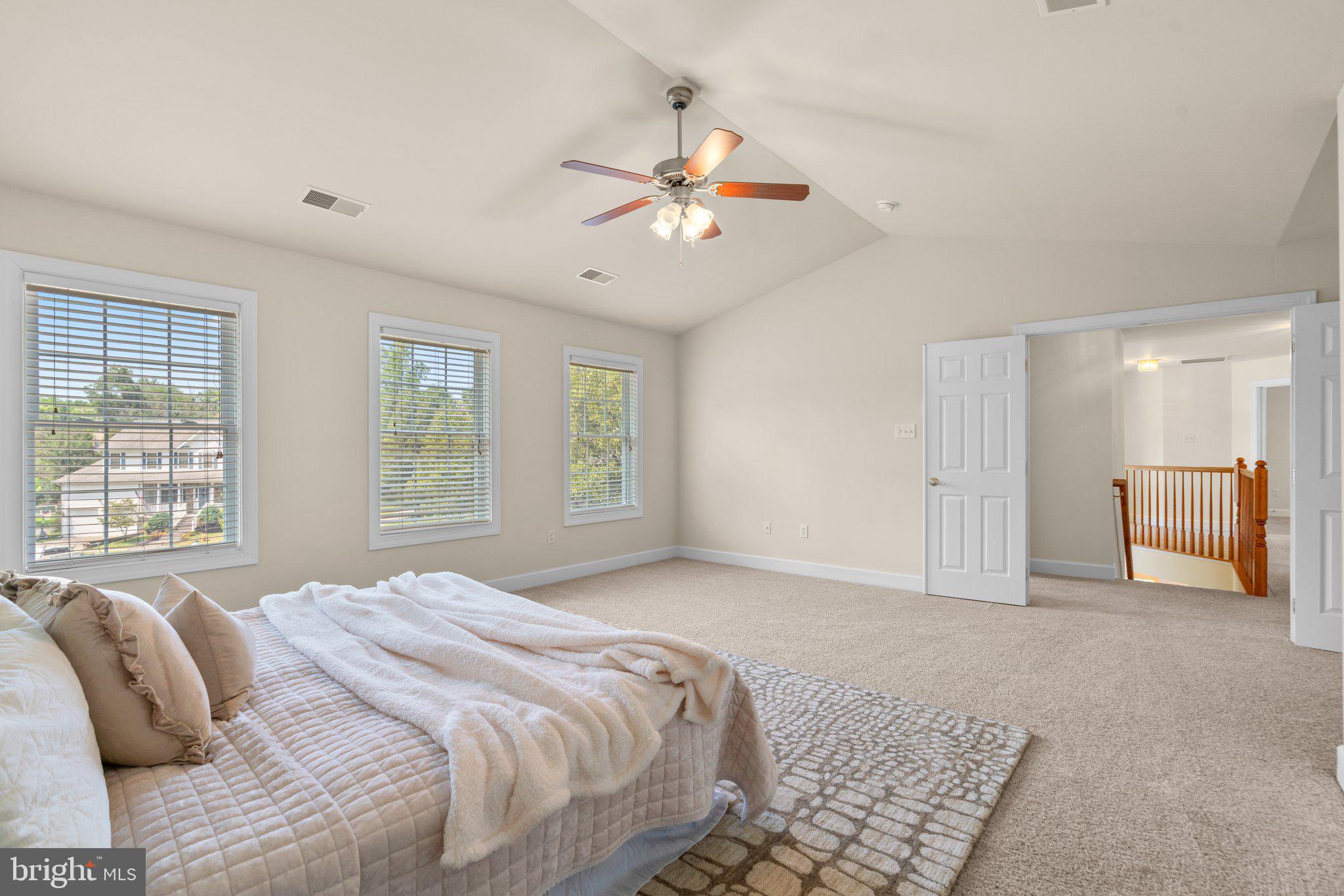 EMA'S MANOR - Residential