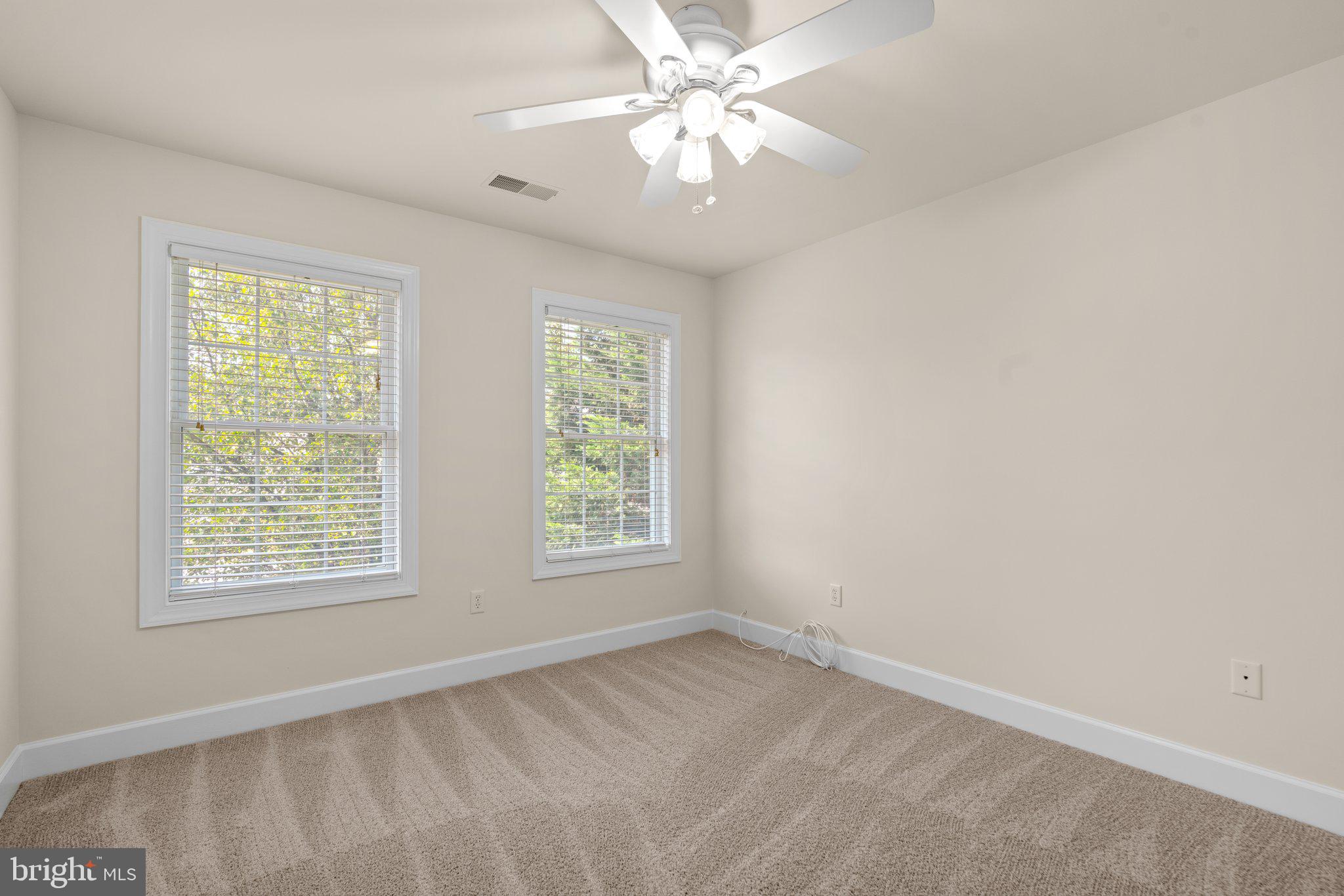 EMA'S MANOR - Residential