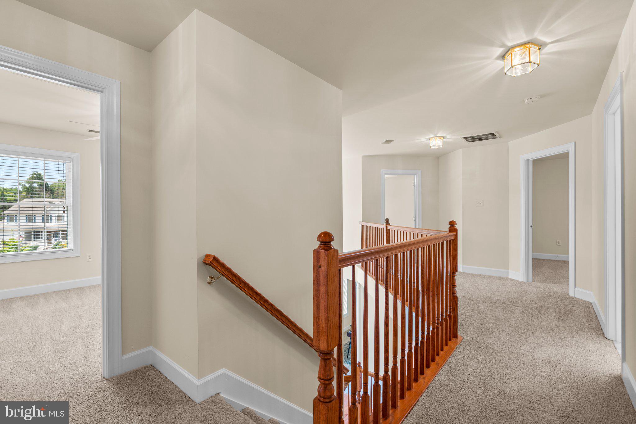 EMA'S MANOR - Residential