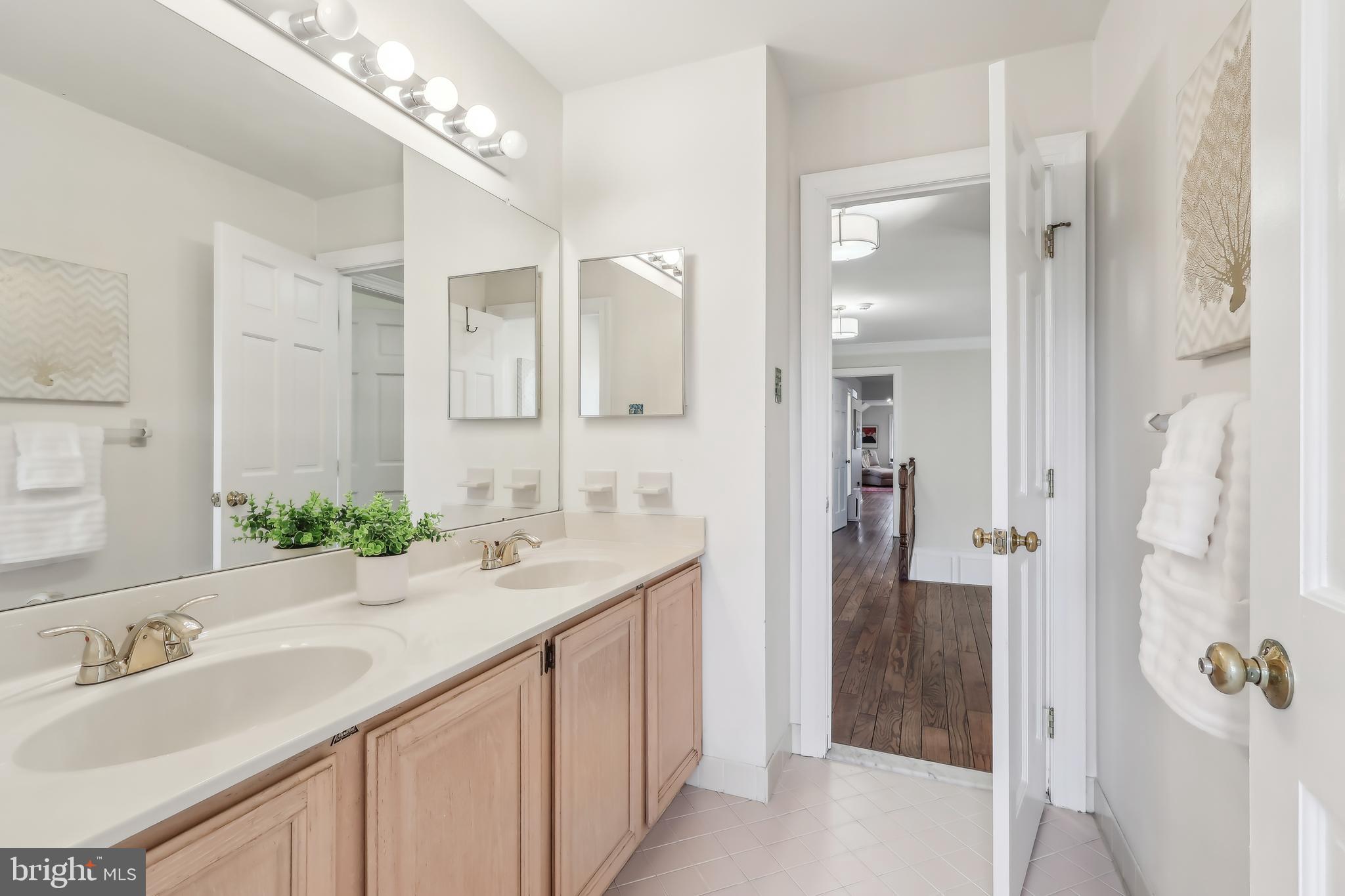 BROOKFIELD AT FARM - Residential