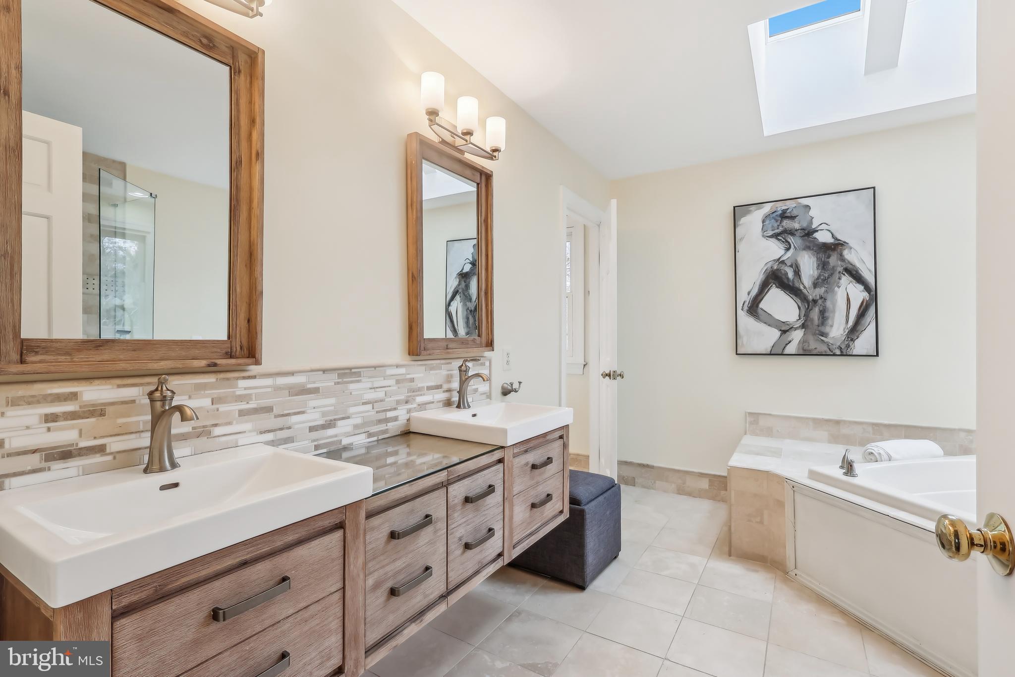 BROOKFIELD AT FARM - Residential