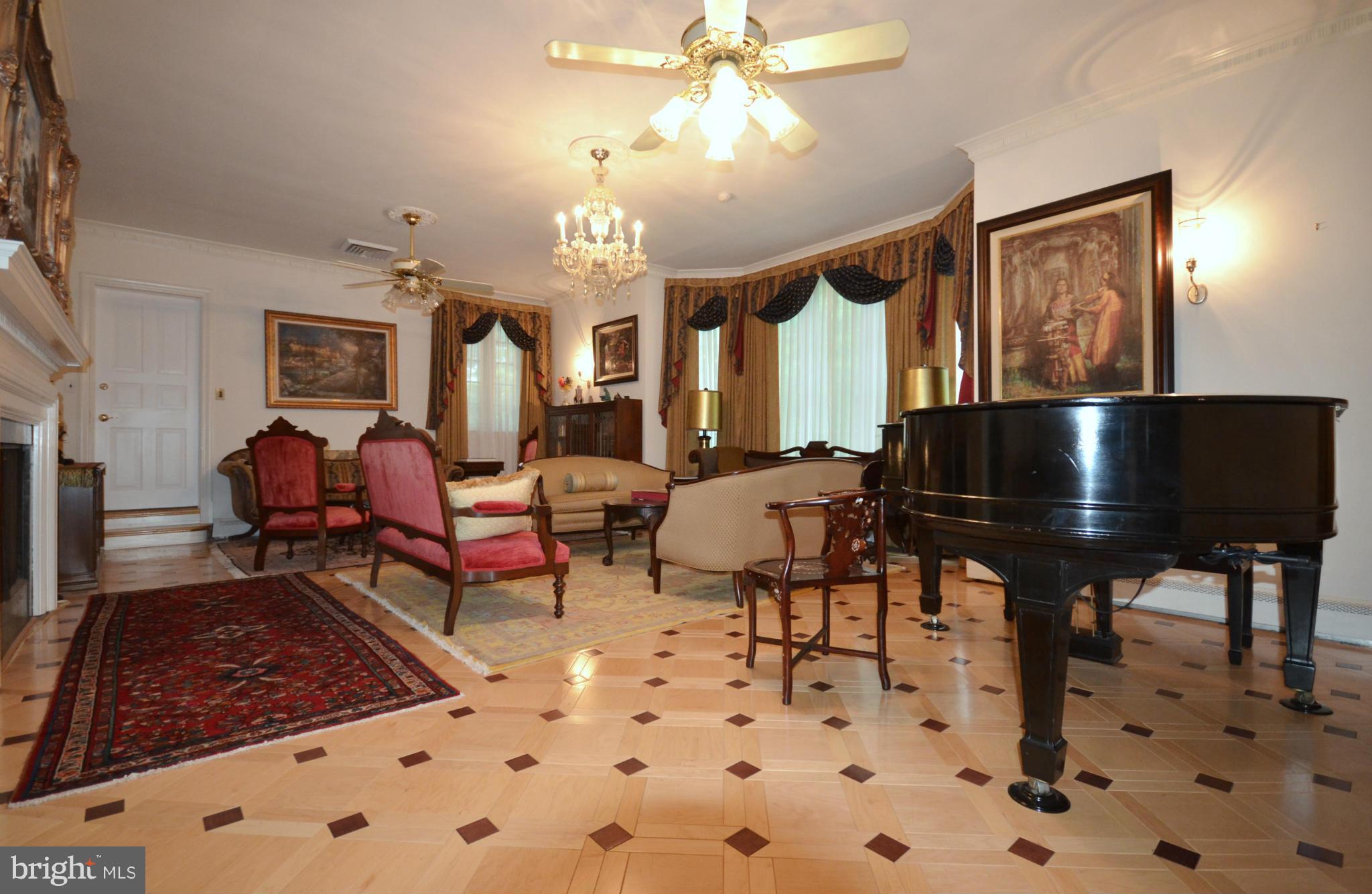 DUMBARTON - Residential