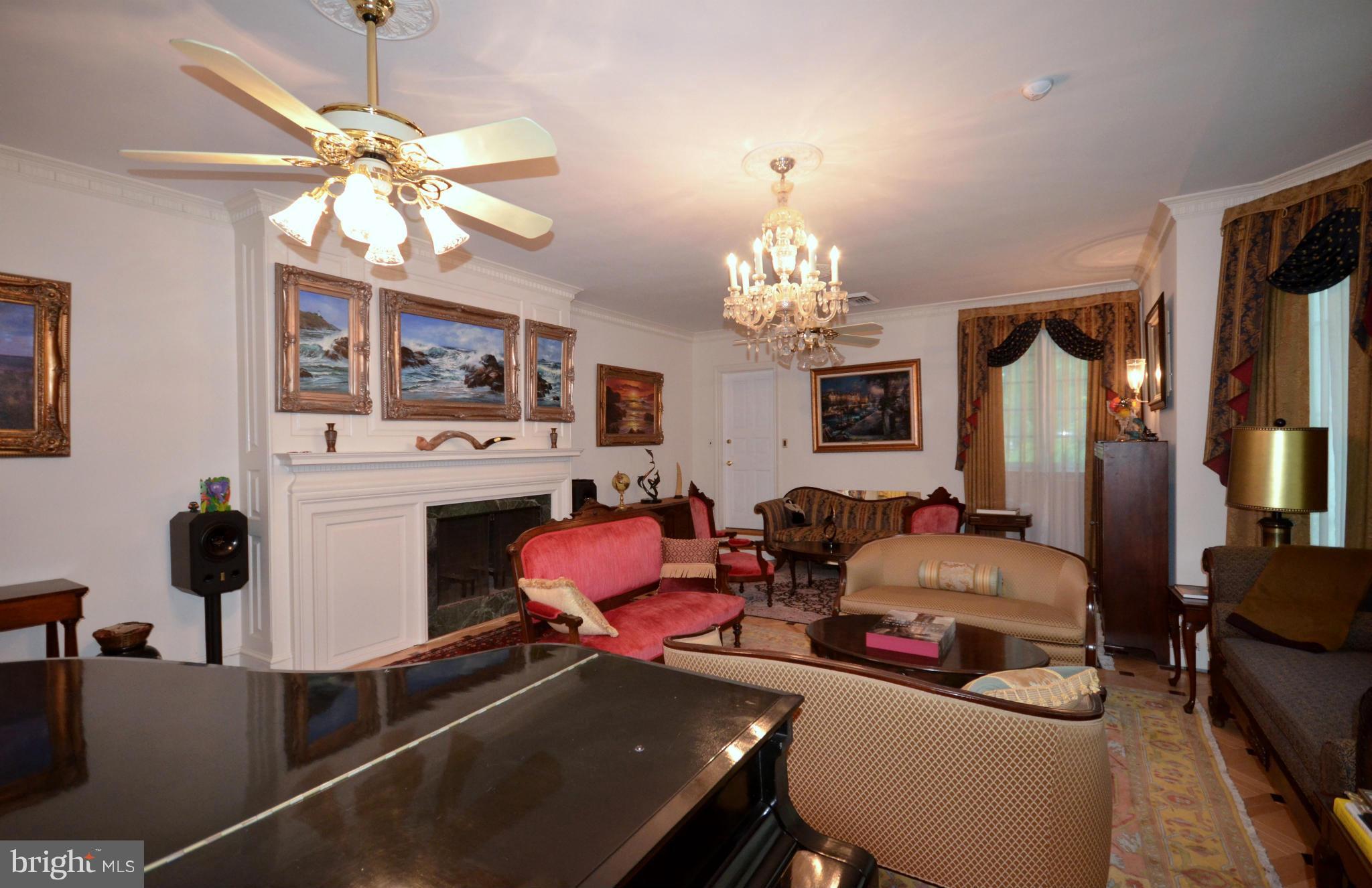 DUMBARTON - Residential