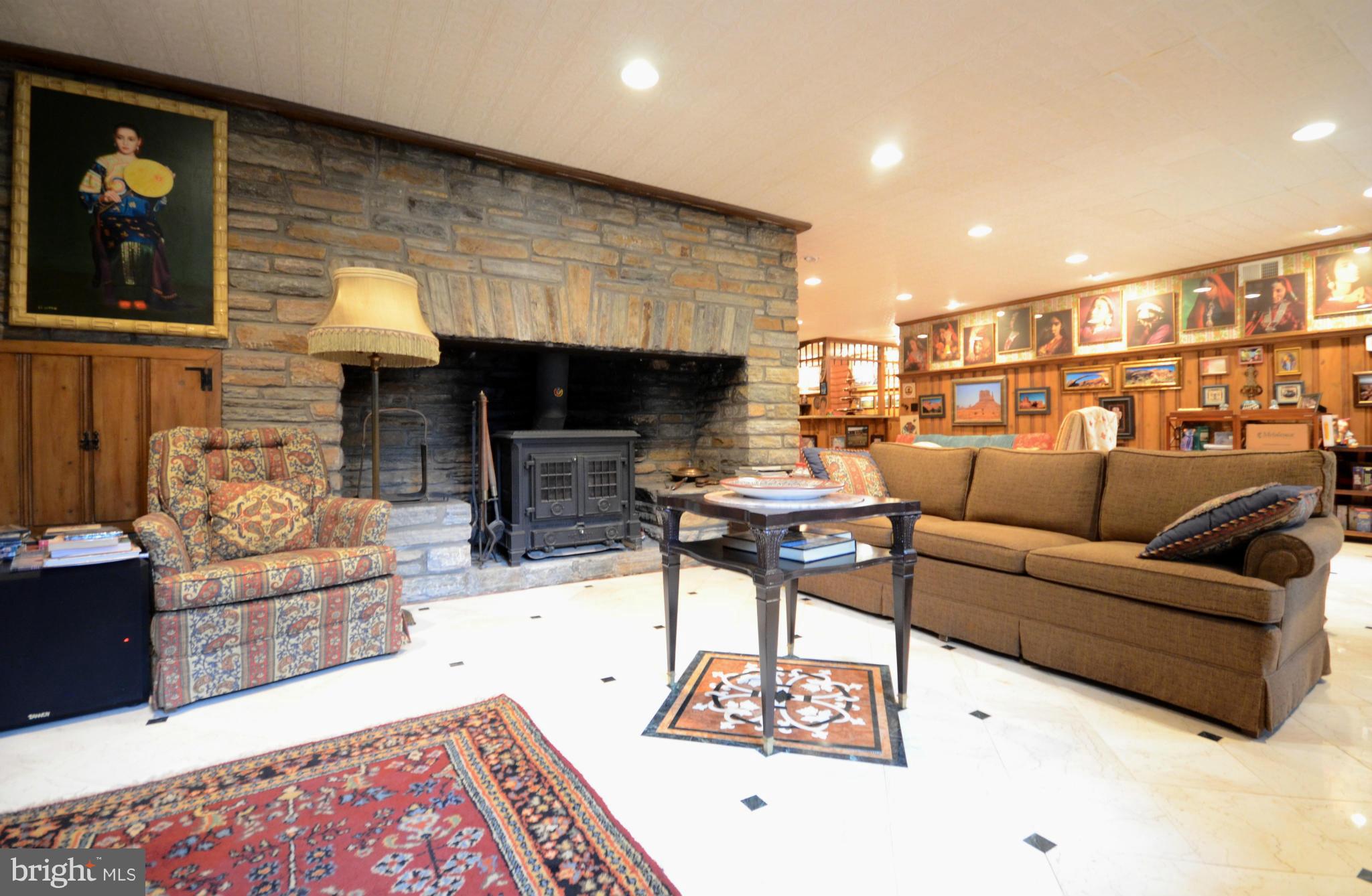 DUMBARTON - Residential