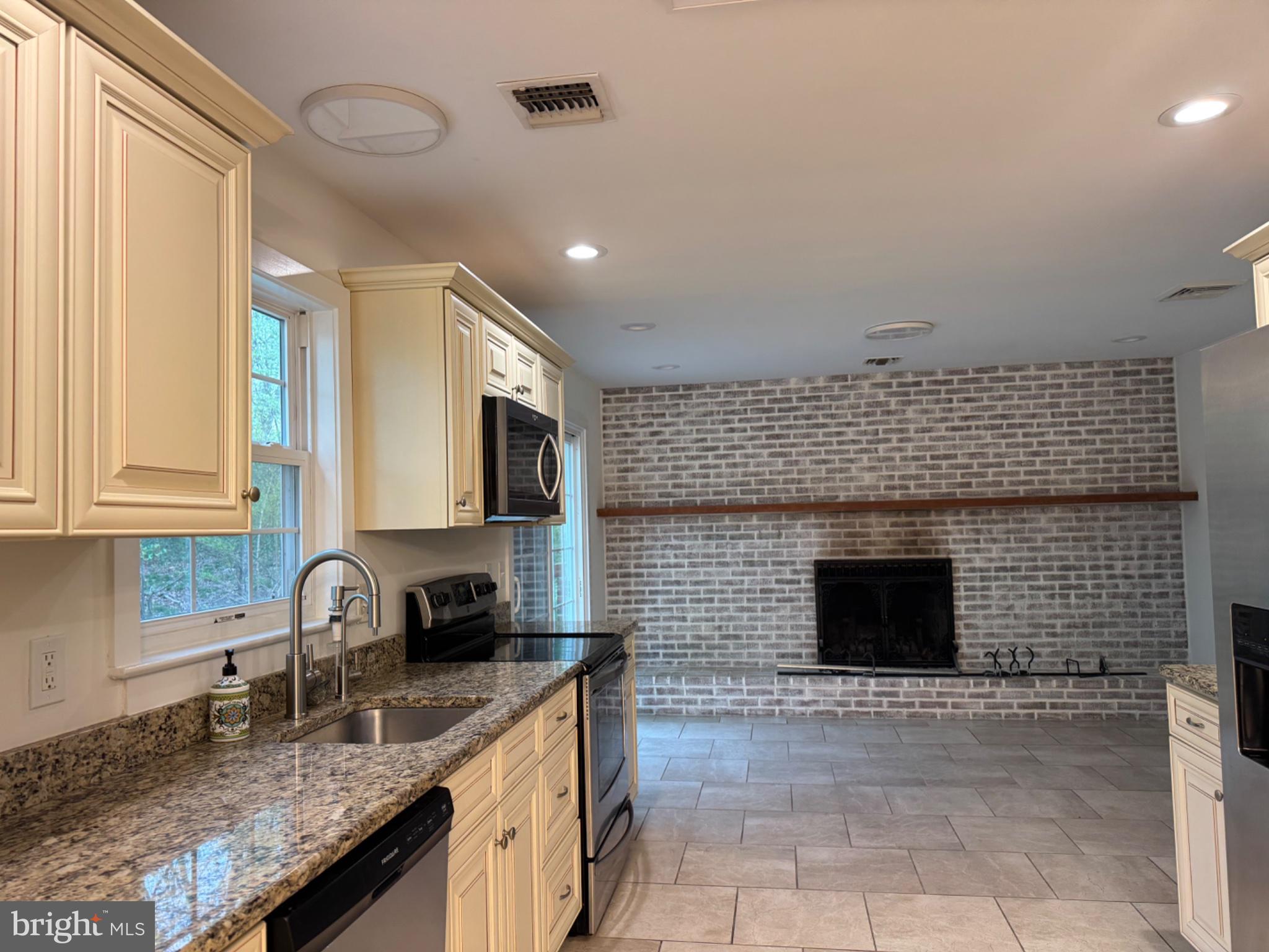 473 LINVILLE ROAD