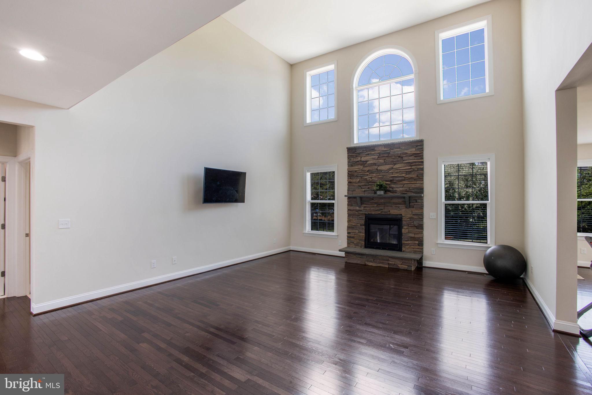 STONE CREST - Residential