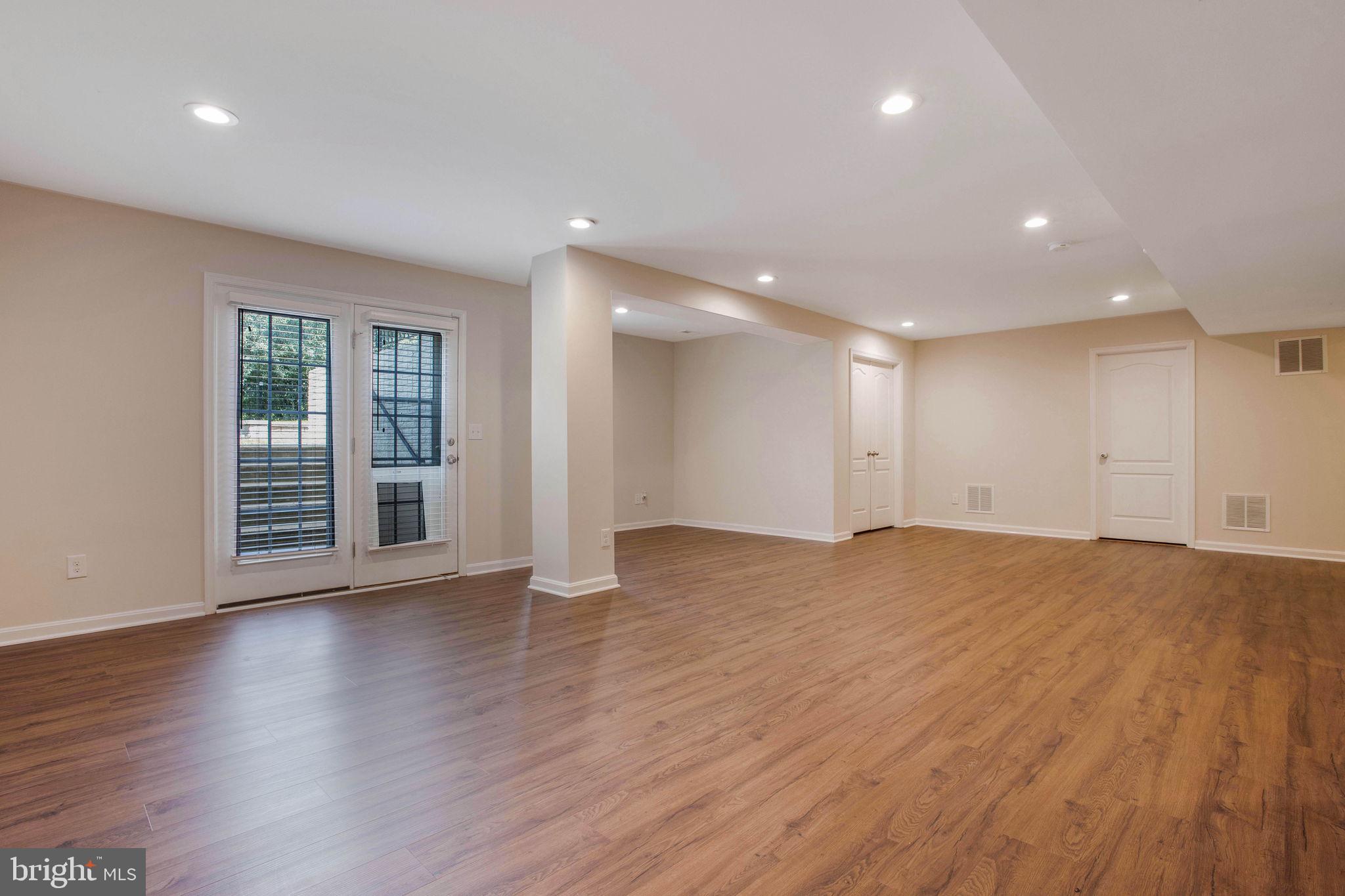 STONE CREST - Residential