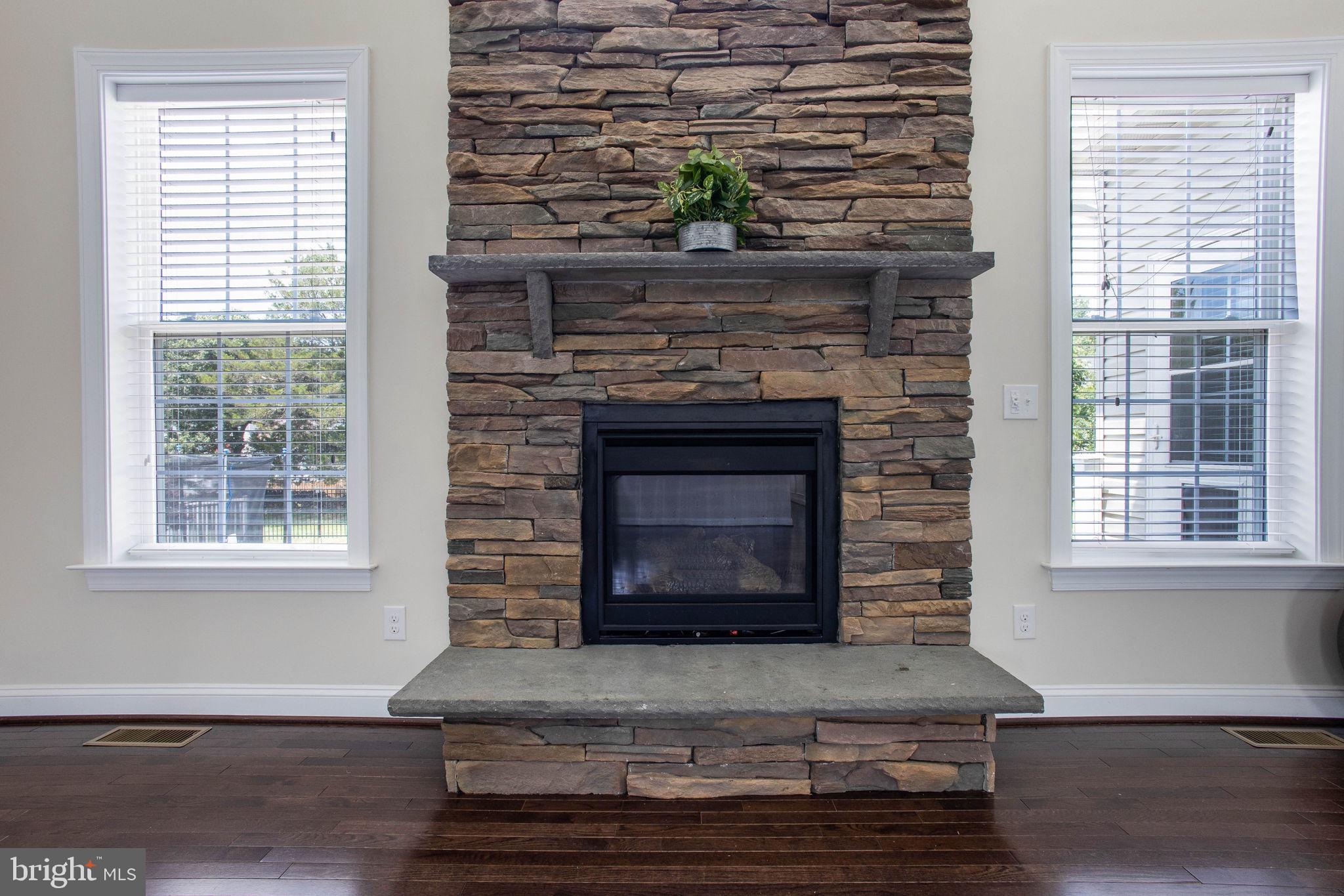 STONE CREST - Residential