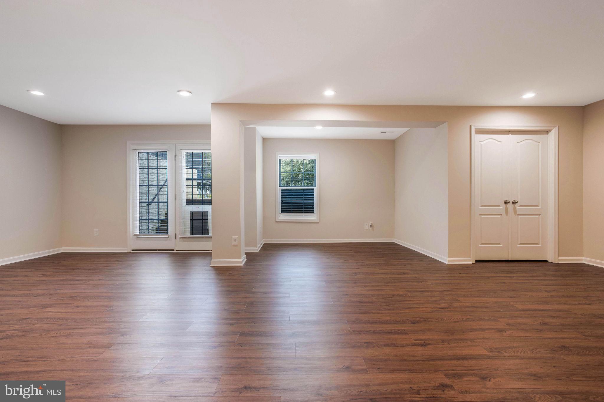 STONE CREST - Residential