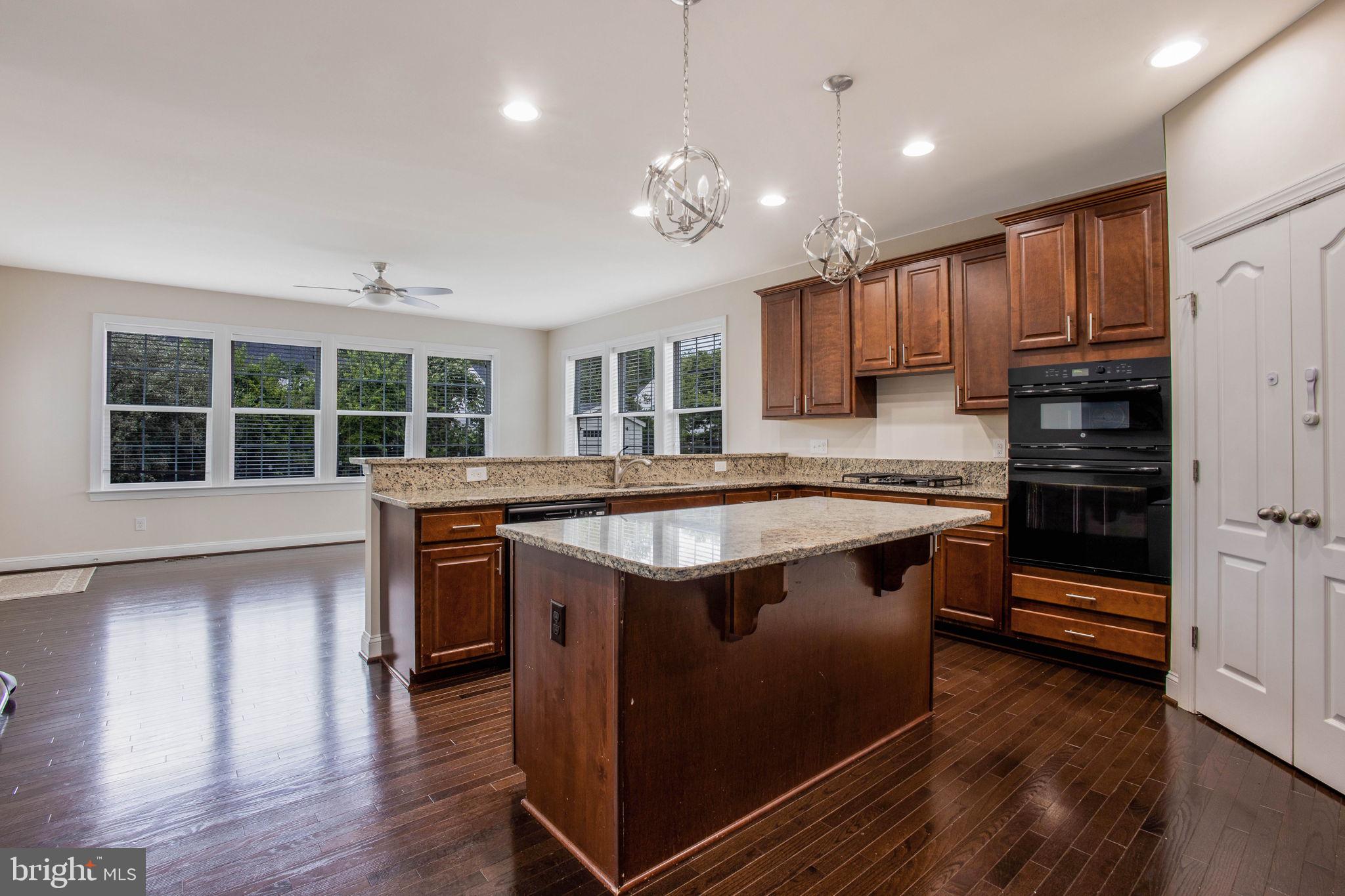 STONE CREST - Residential