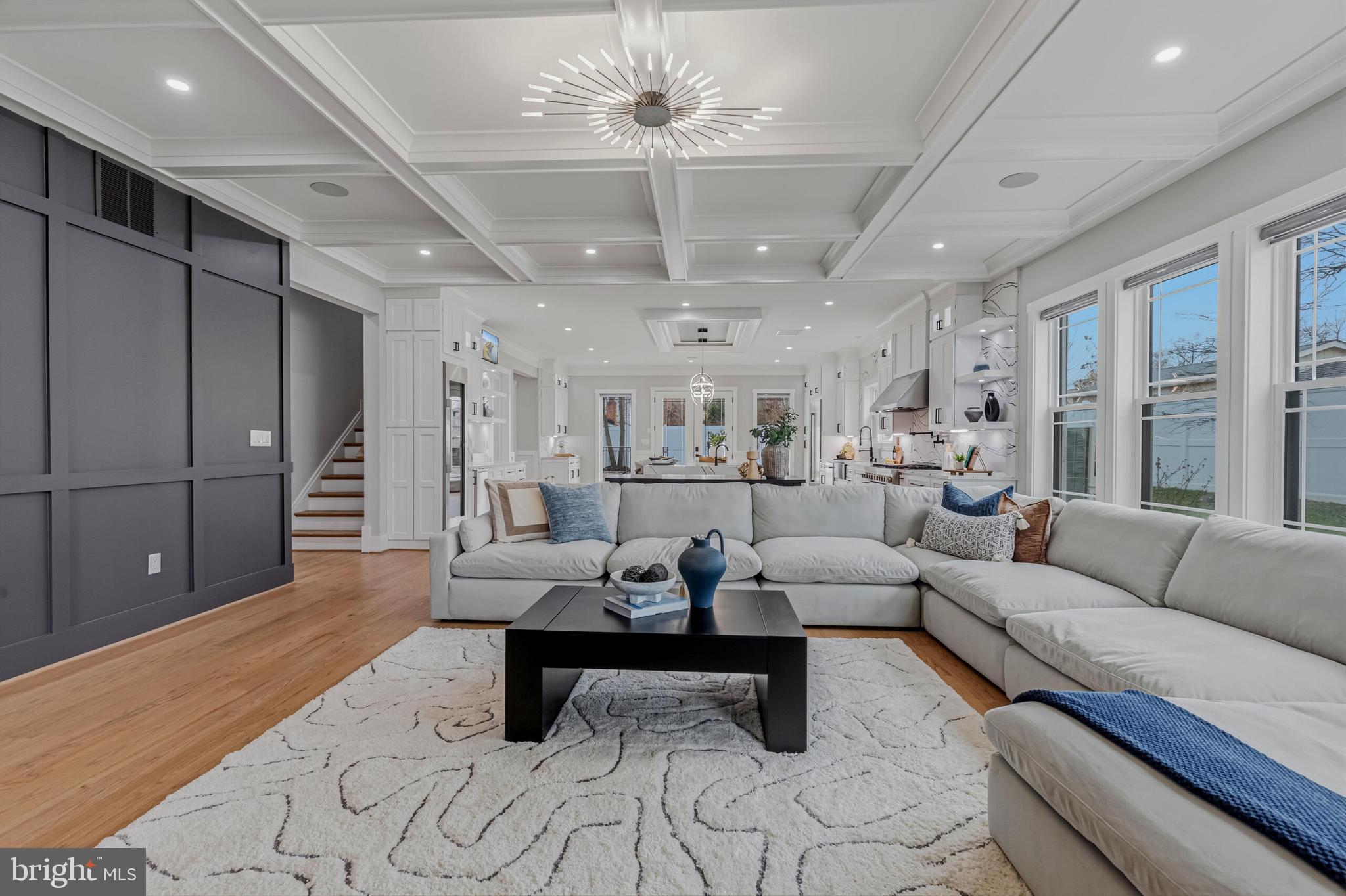 CHALET WOODS - Residential