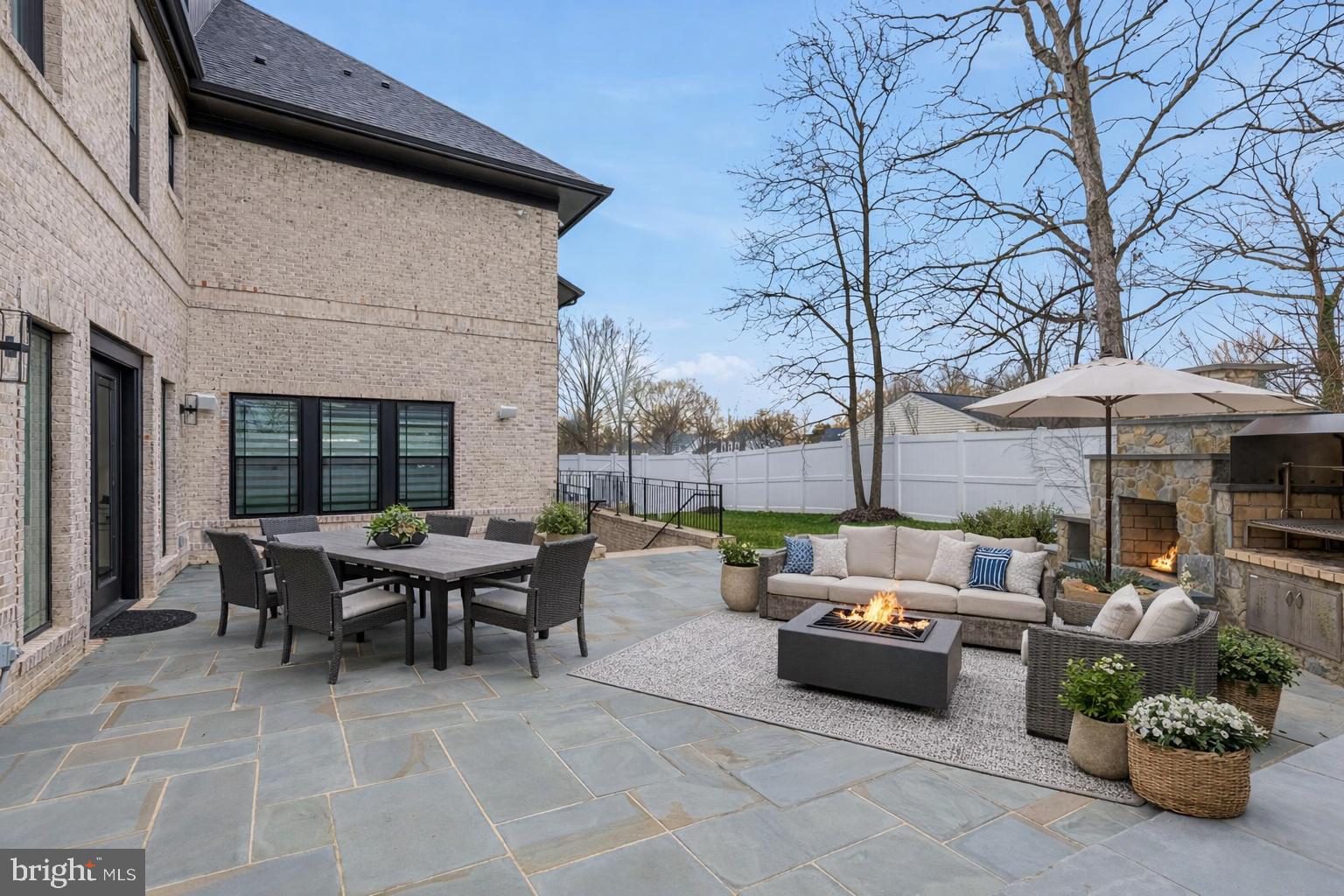 CHALET WOODS - Residential