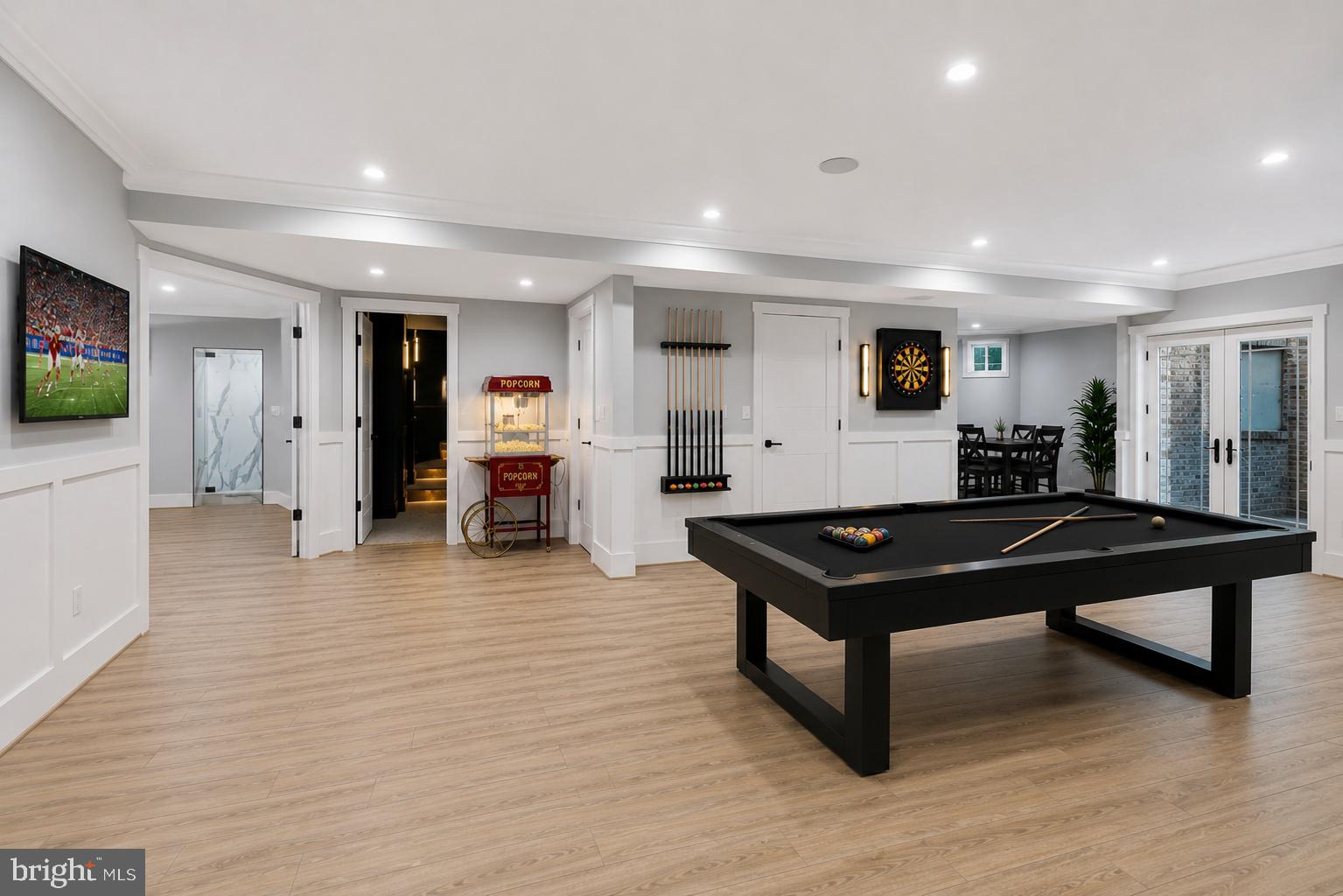 CHALET WOODS - Residential