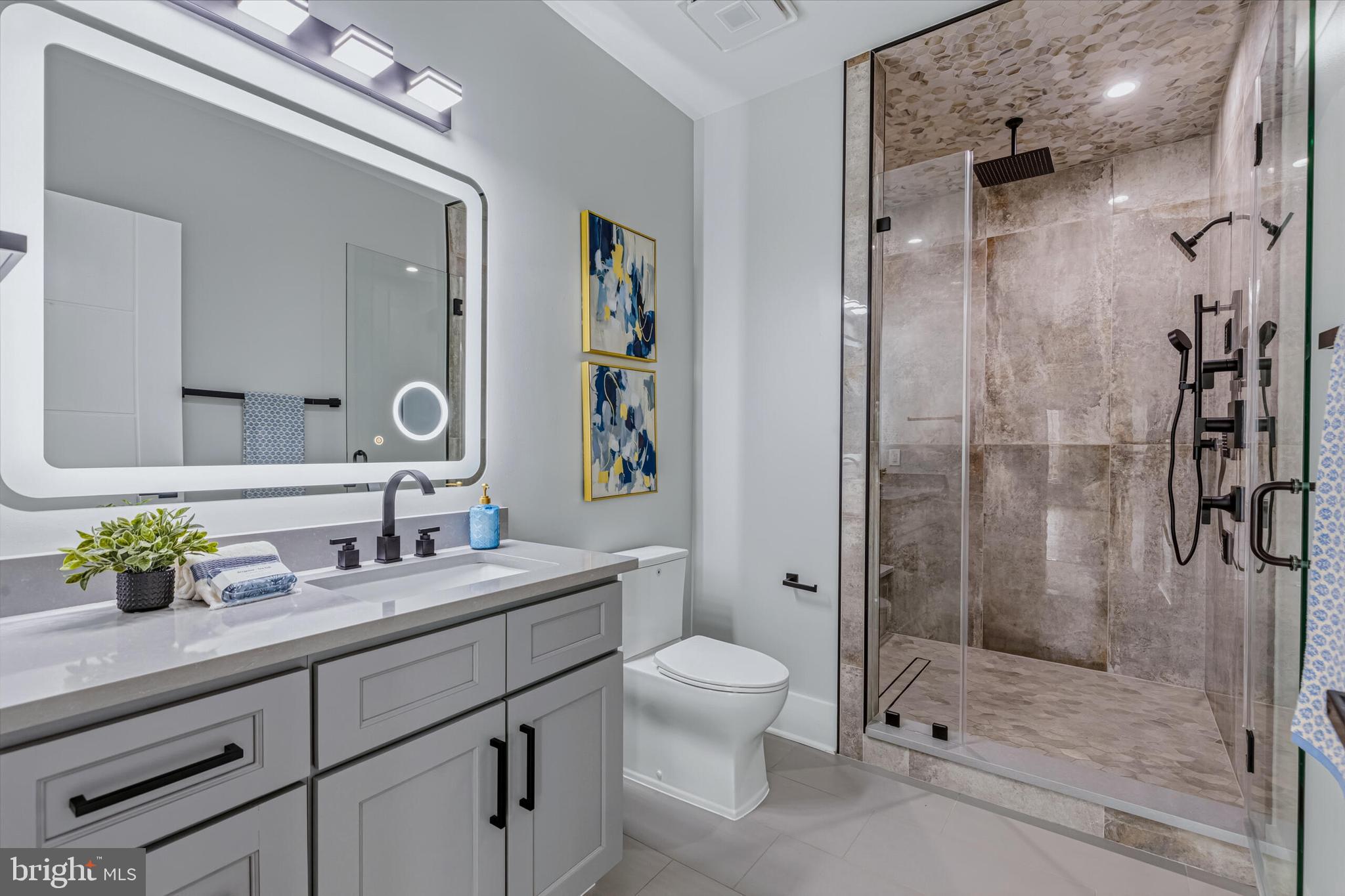 CHALET WOODS - Residential