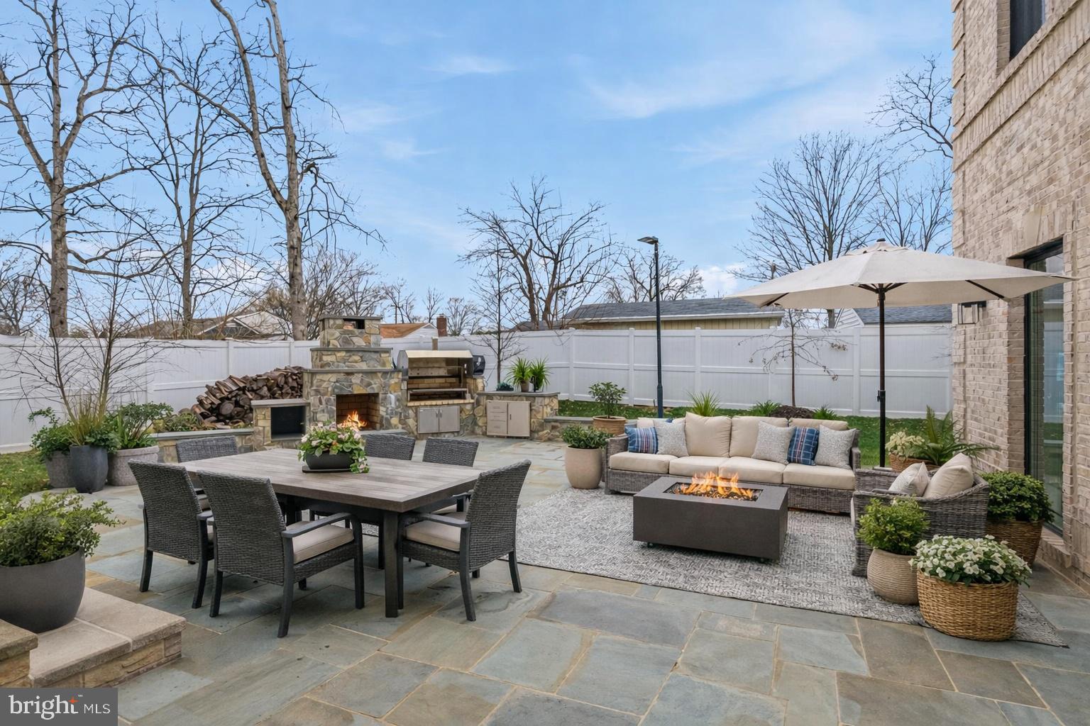 CHALET WOODS - Residential