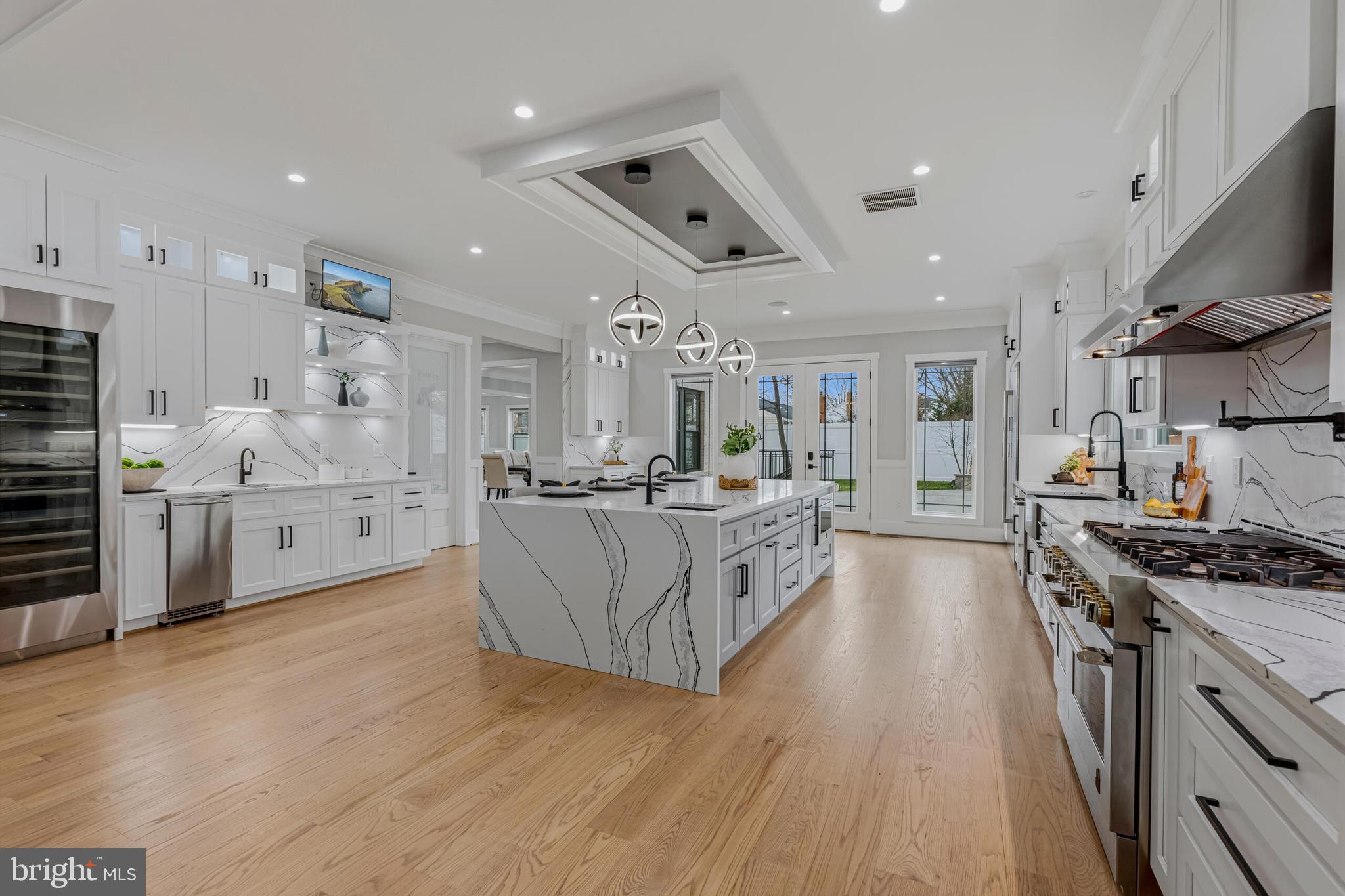 CHALET WOODS - Residential